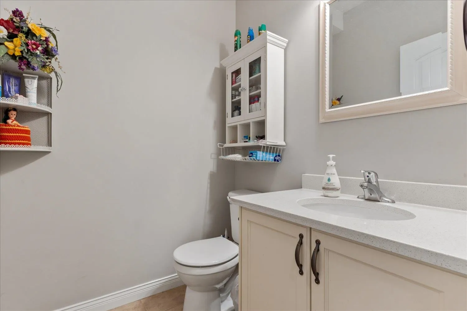 45704 Safflower Crescent