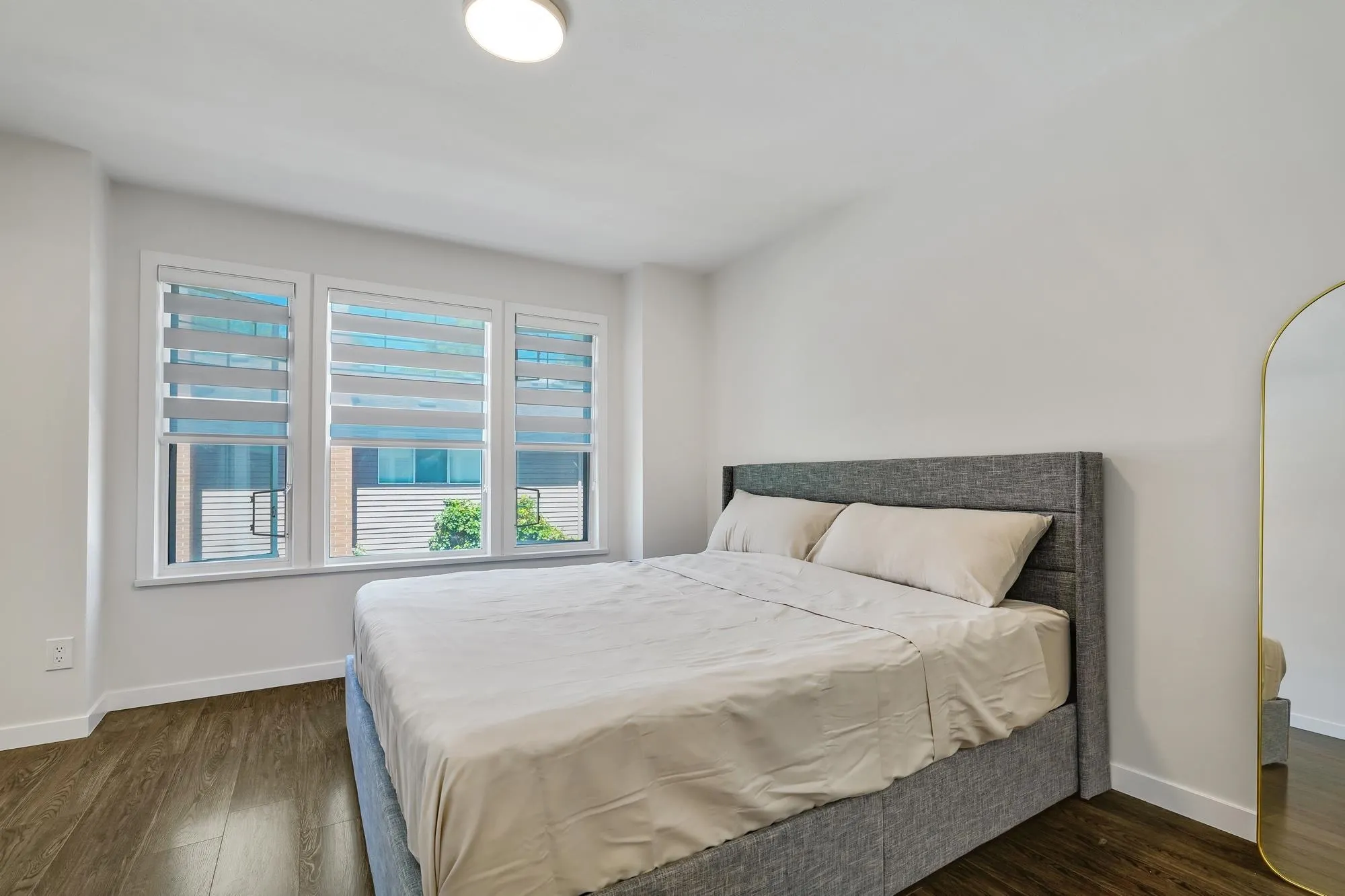 9 7760 Minoru Boulevard