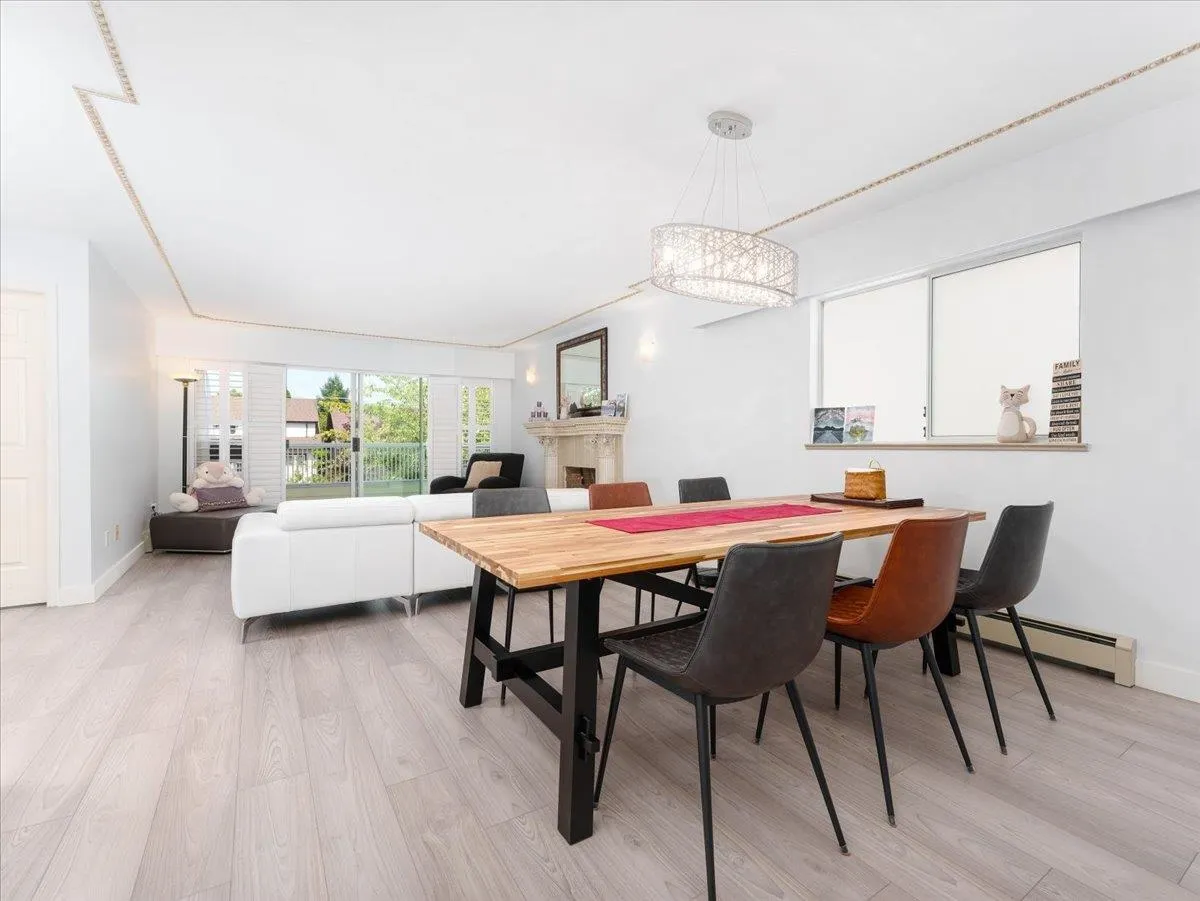 318 W 17th Avenue