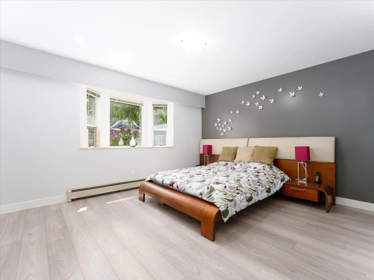 318 W 17th Avenue