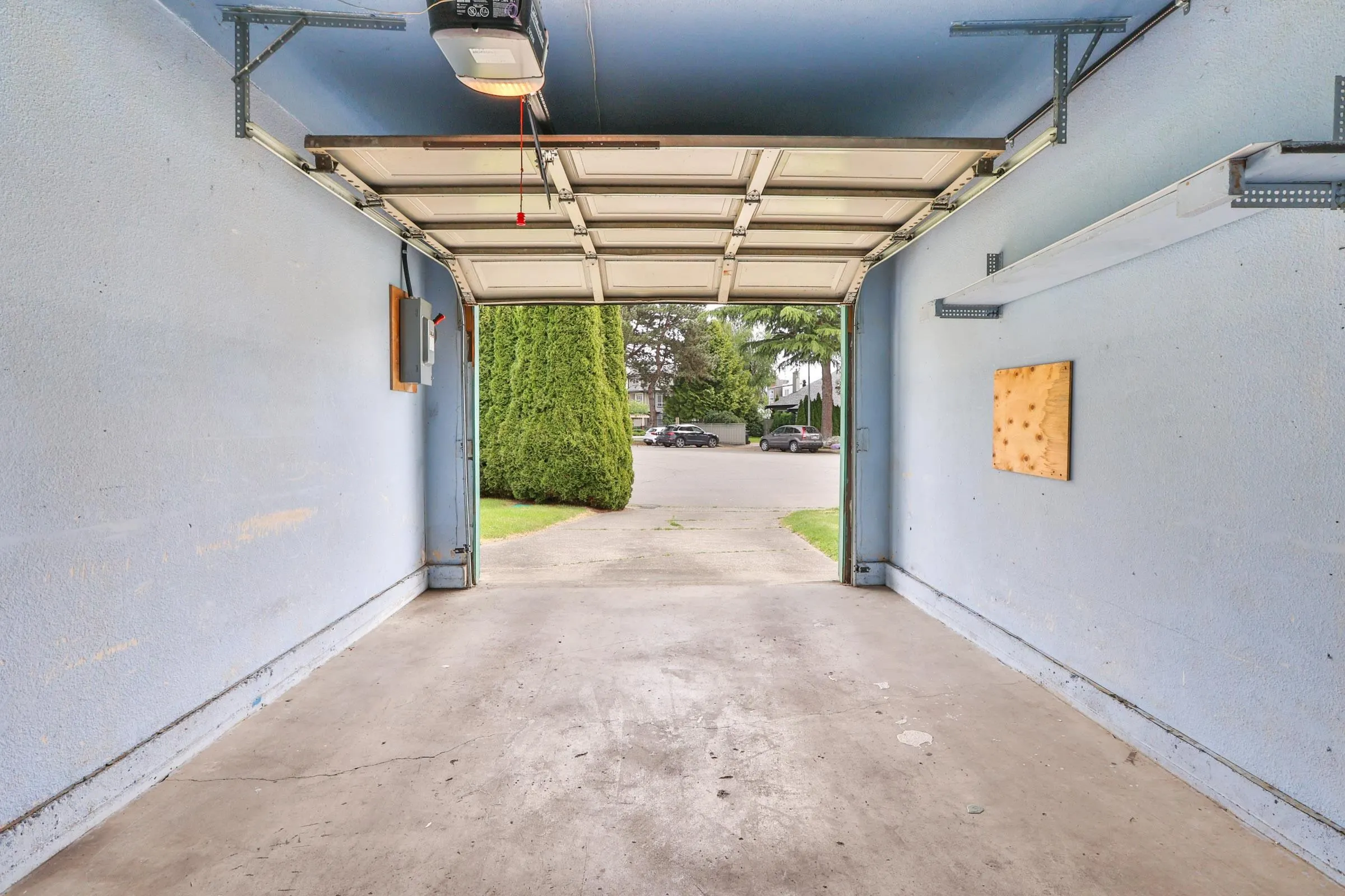 9811 Gilbert Crescent