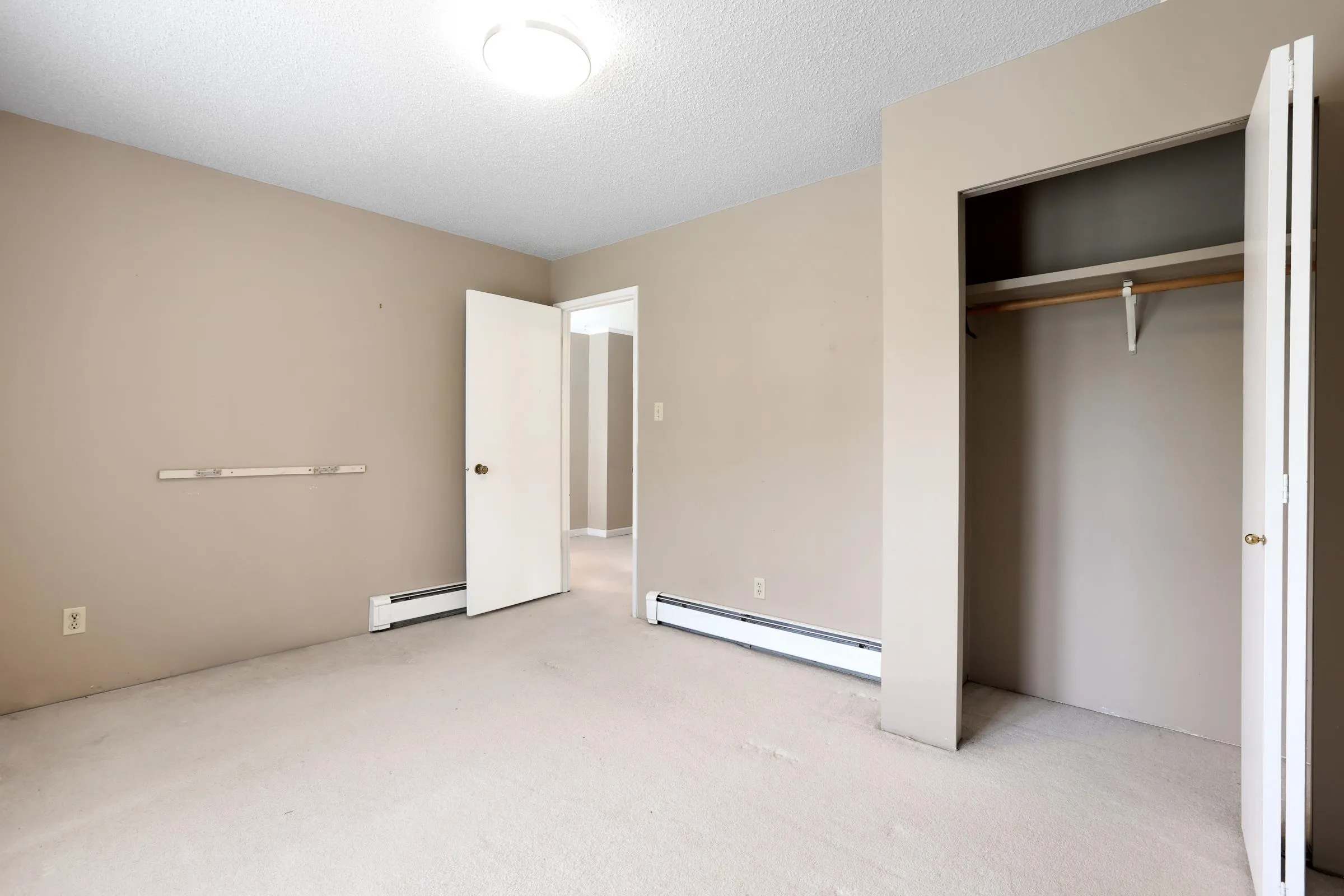 9811 Gilbert Crescent