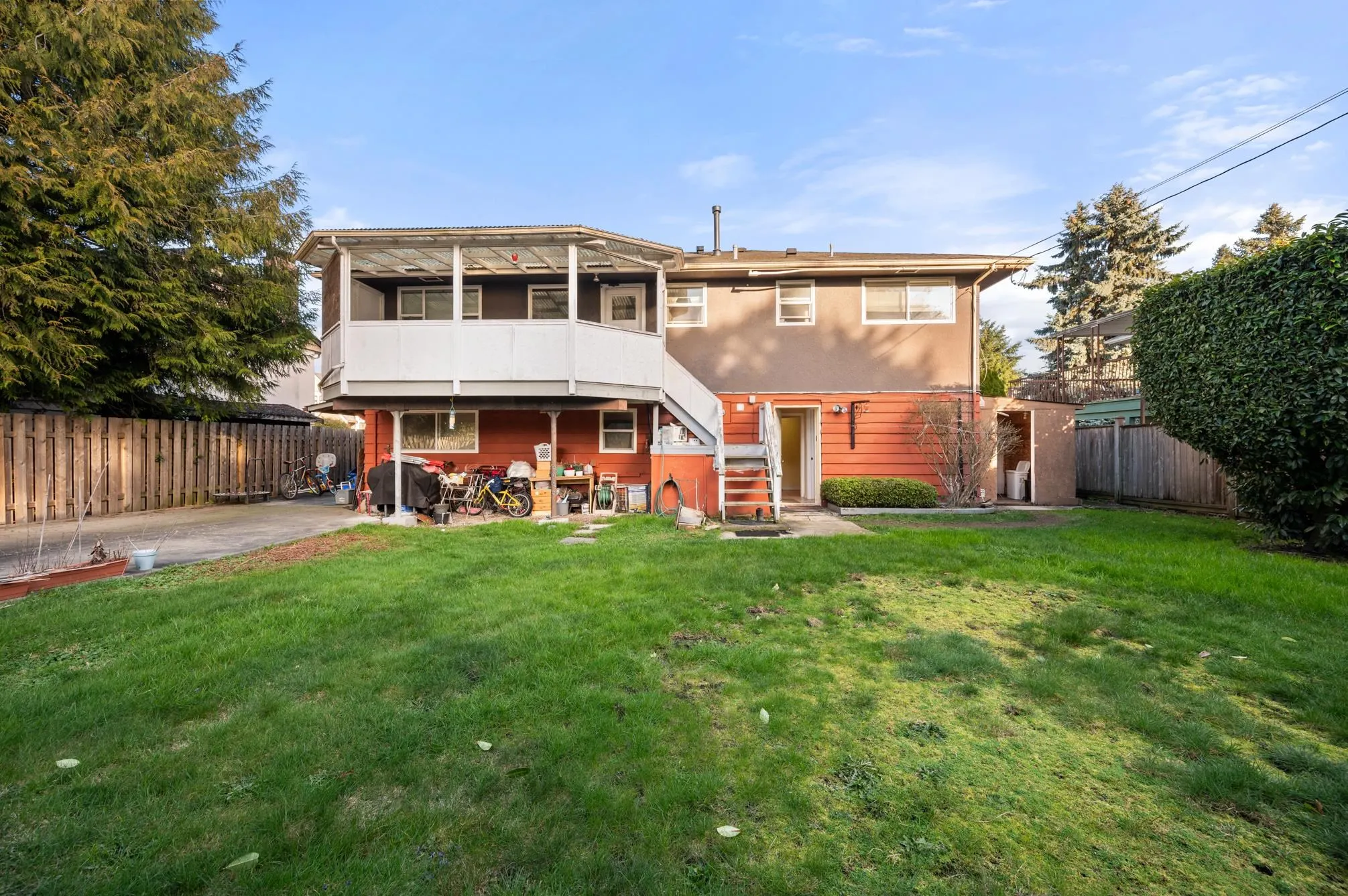 10091 Ainsworth Crescent
