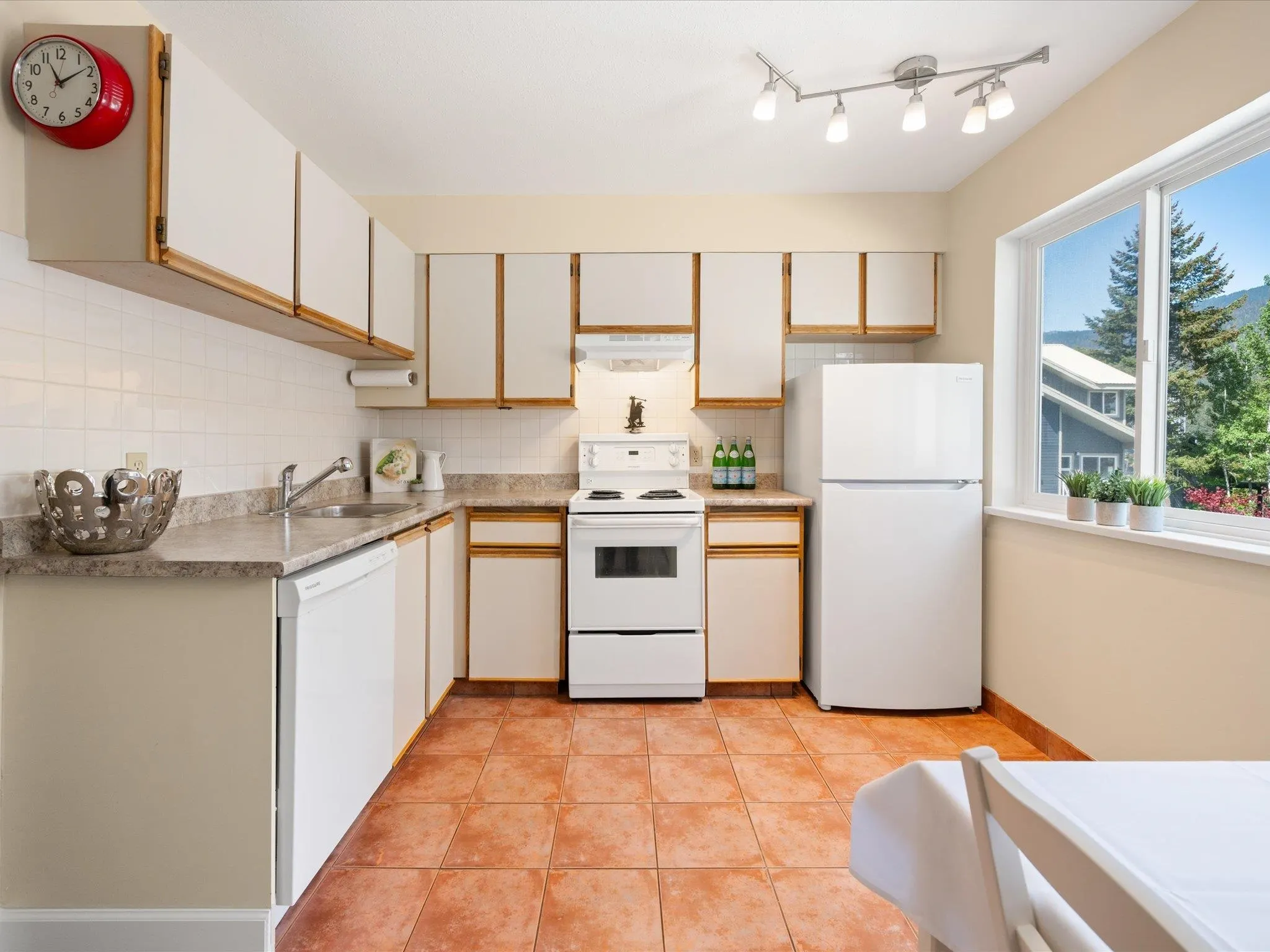 26 2211 Marmot Place