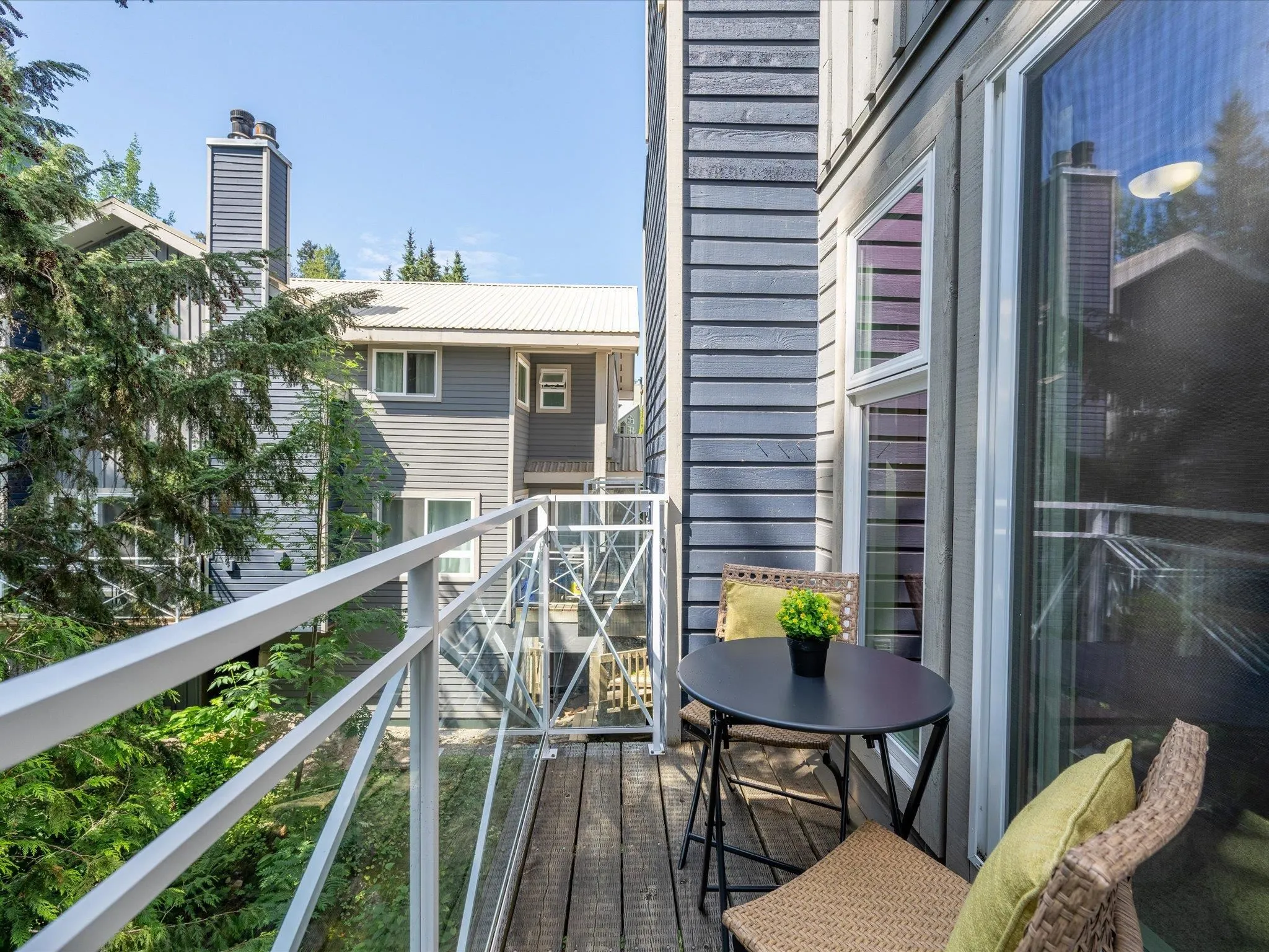 26 2211 Marmot Place