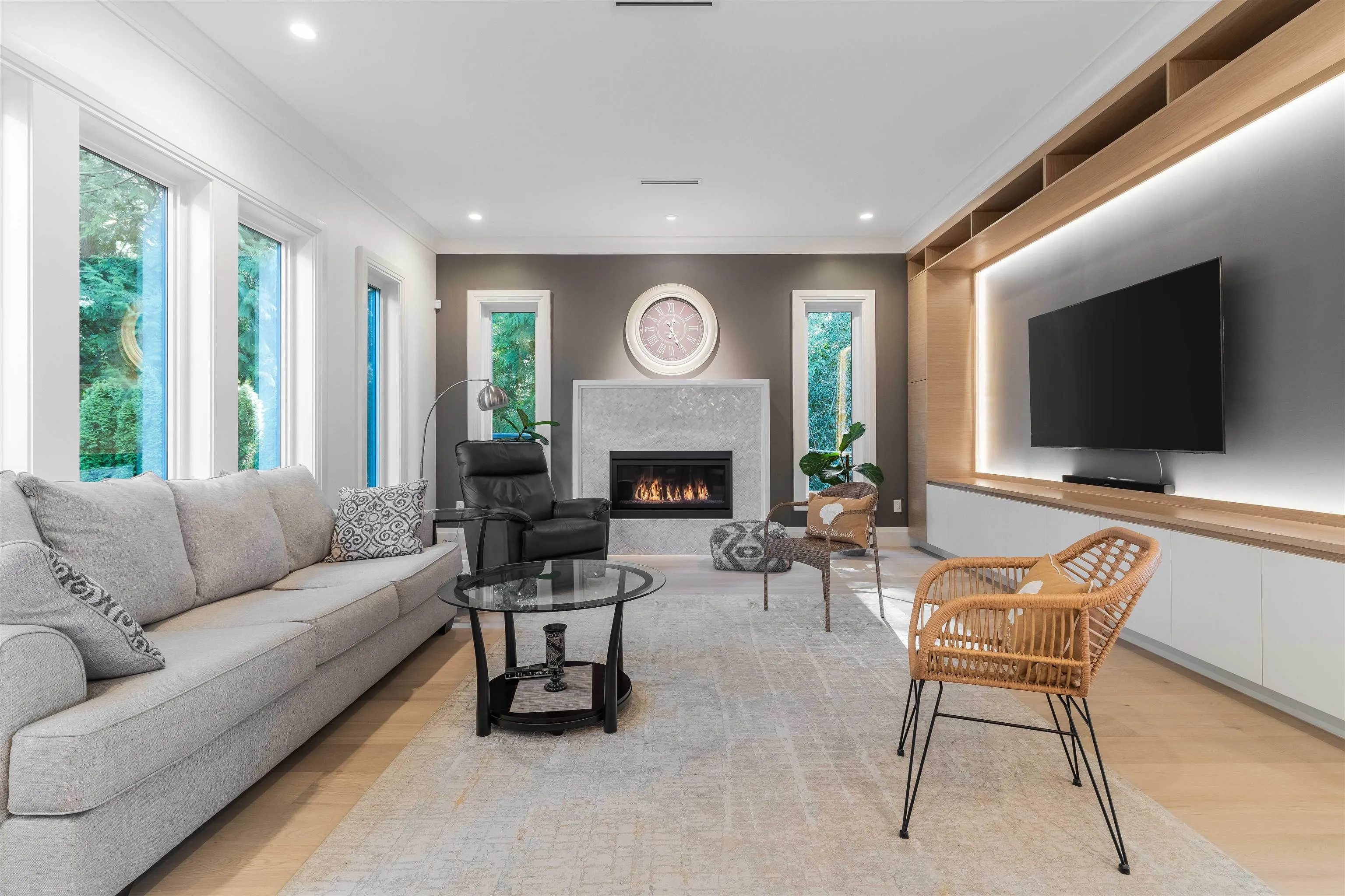1912 Laronde Drive
