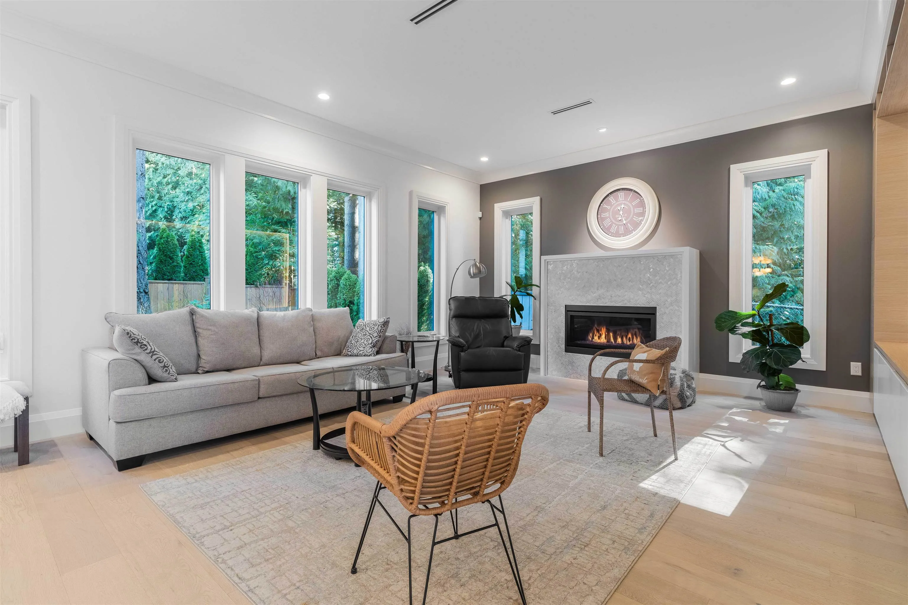 1912 Laronde Drive