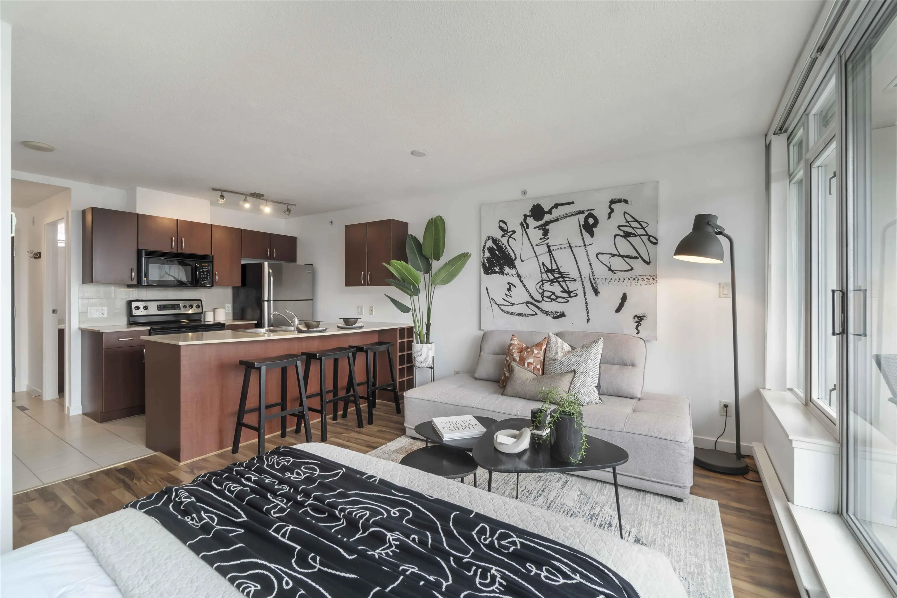 1712 610 Granville Street