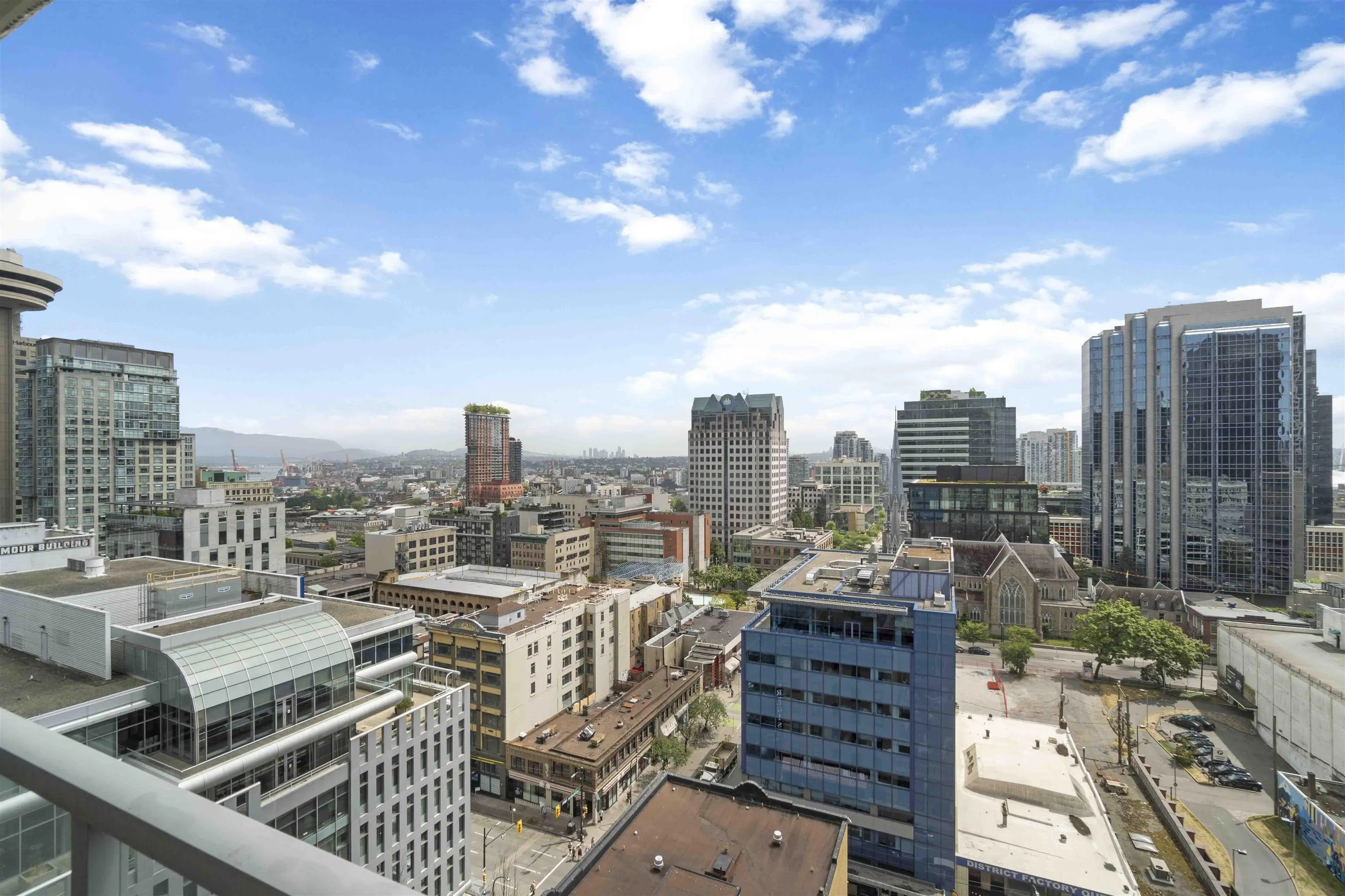 1712 610 Granville Street
