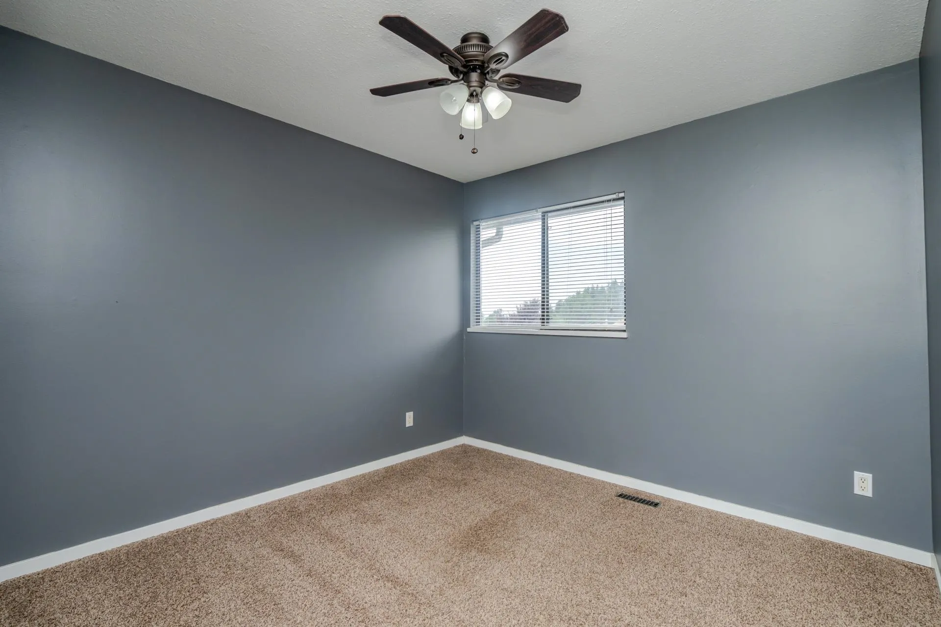 2842 Glenshiel Drive