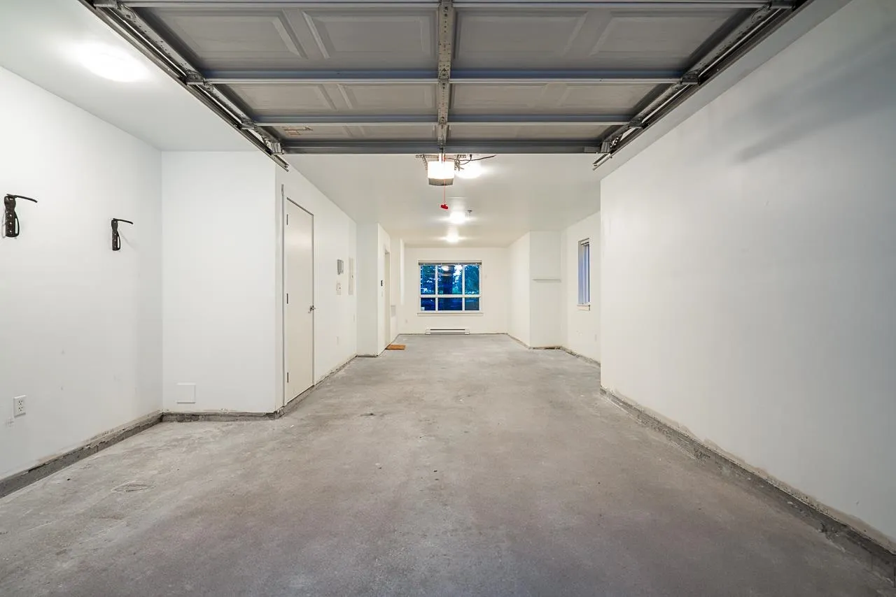 14 2418 Avon Place
