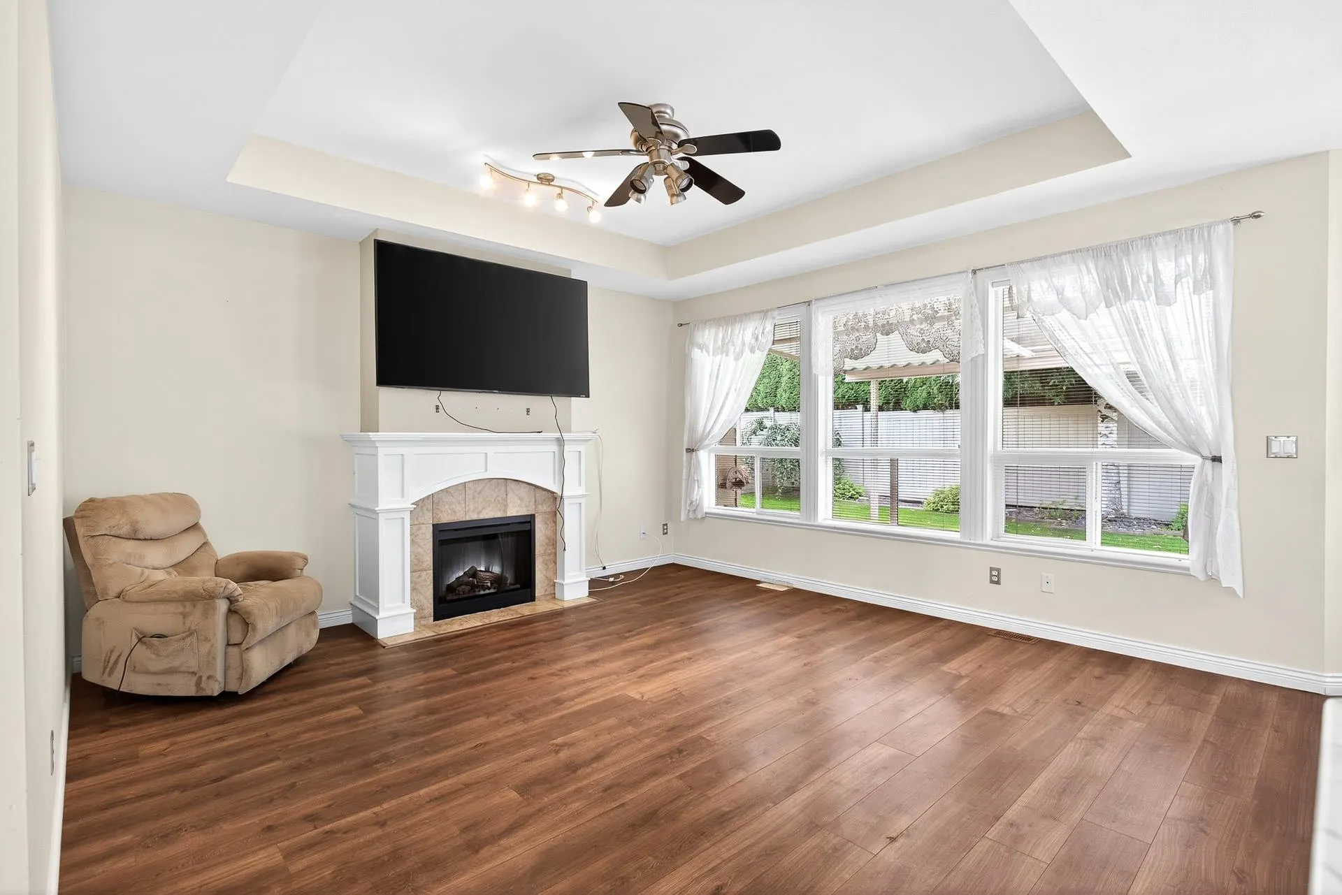 6000 Hunter Creek Crescent