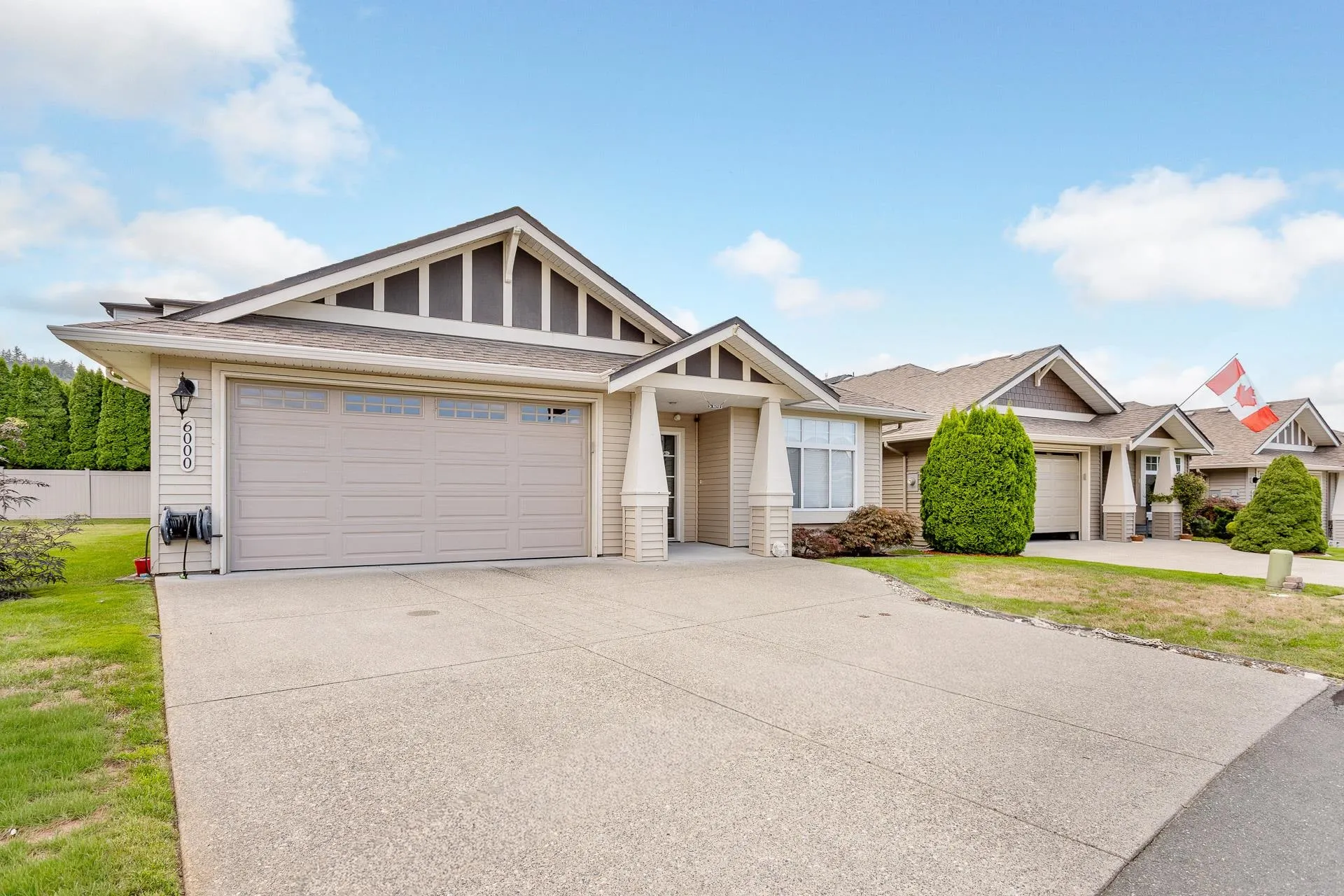 6000 Hunter Creek Crescent
