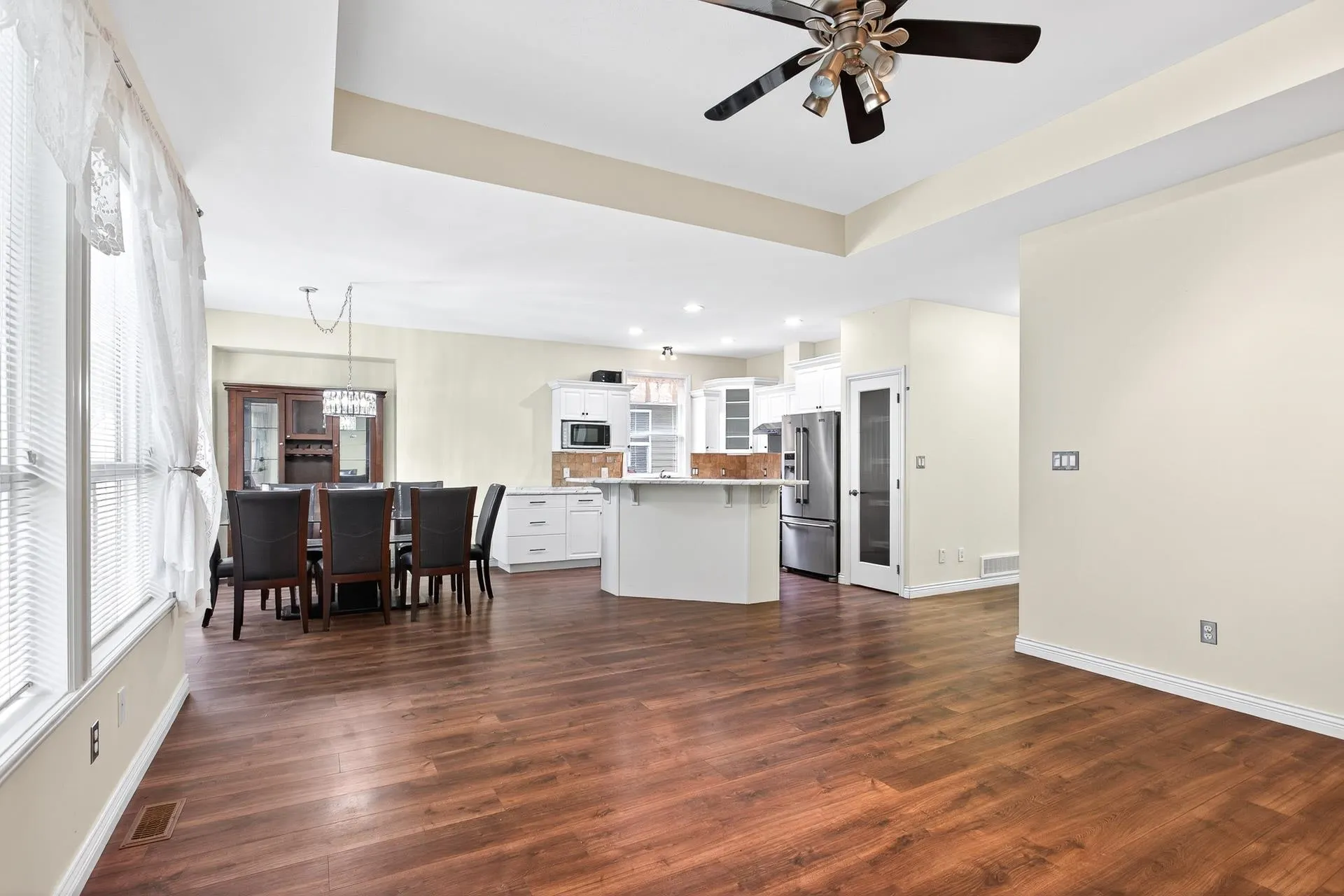 6000 Hunter Creek Crescent