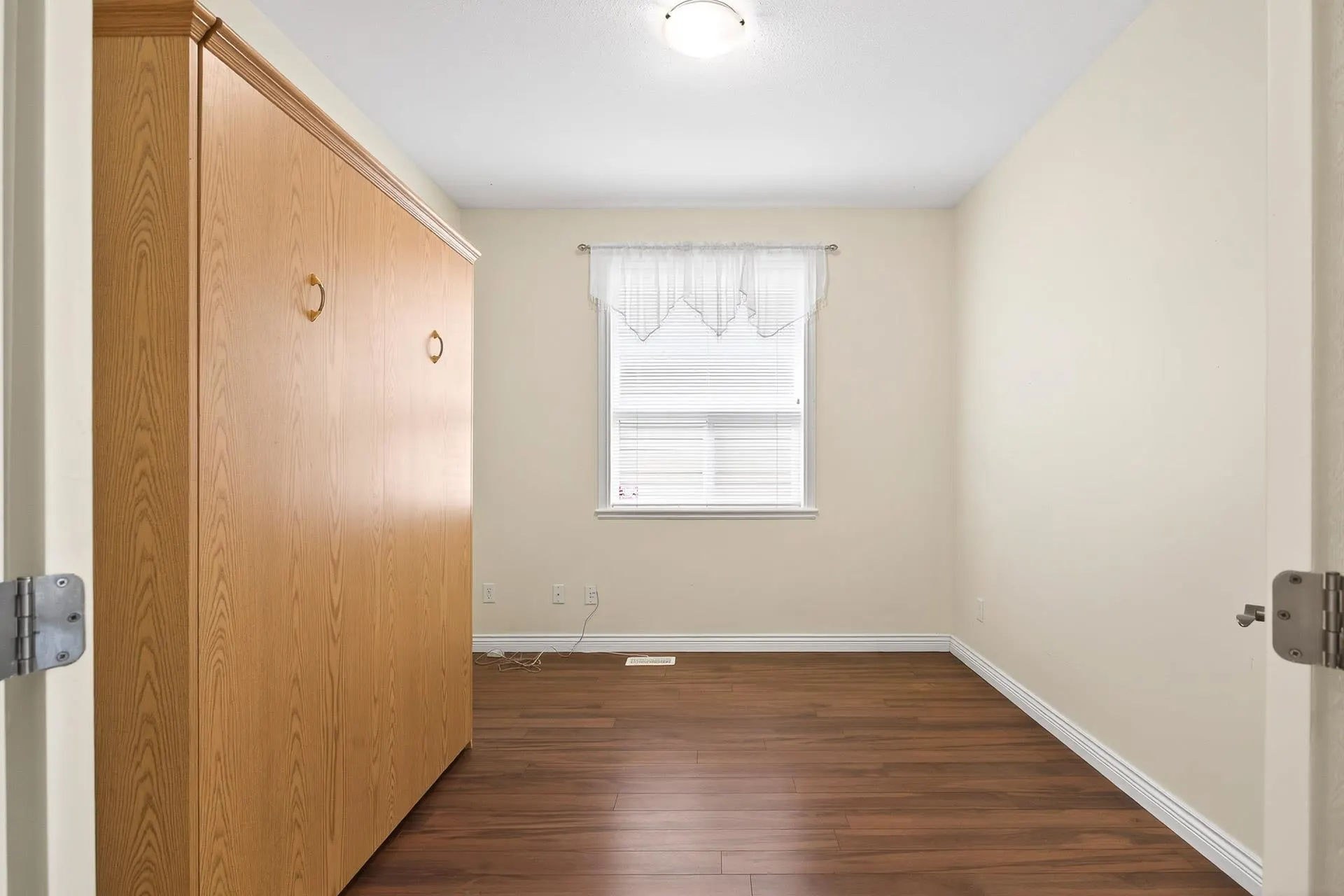 6000 Hunter Creek Crescent