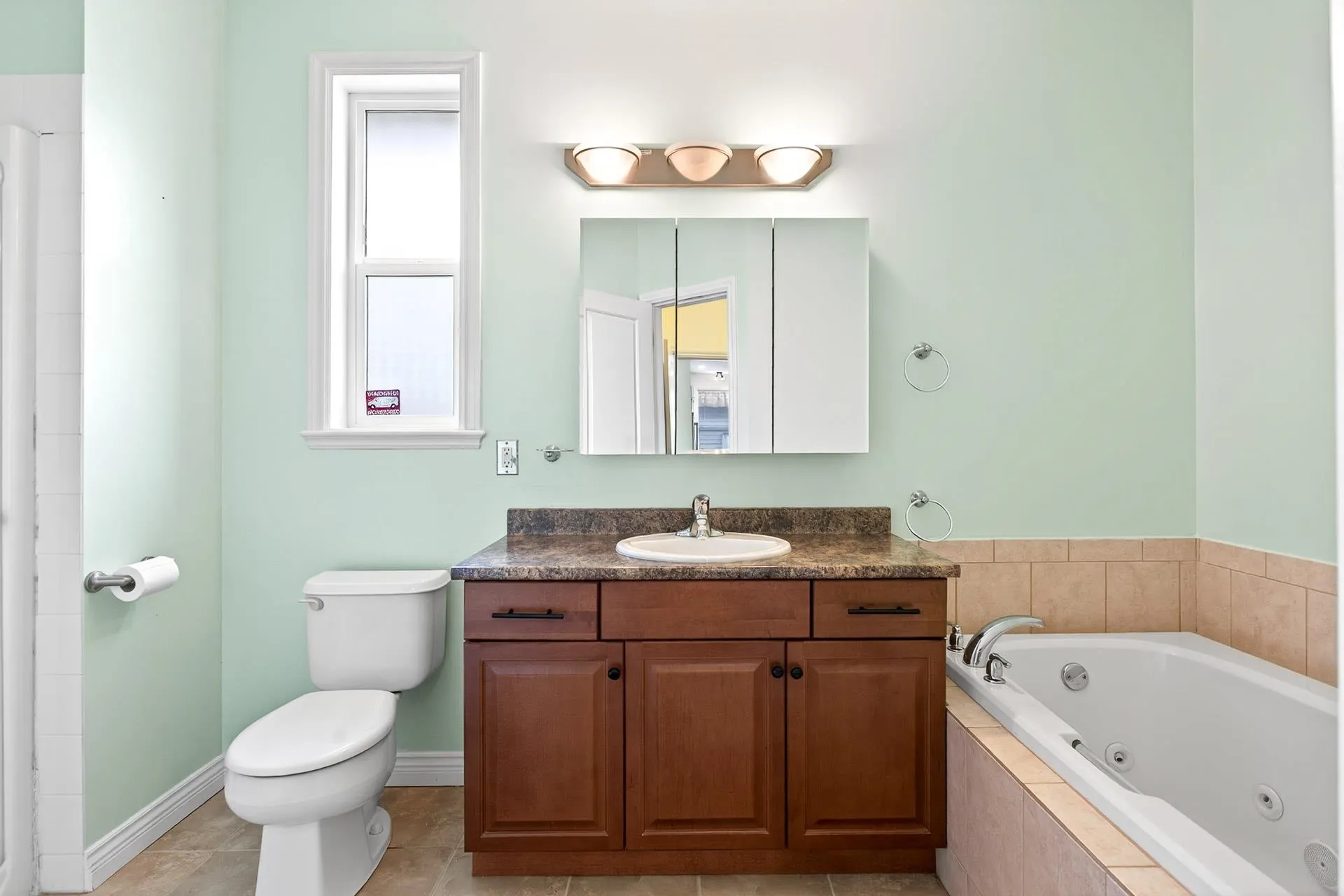 6000 Hunter Creek Crescent