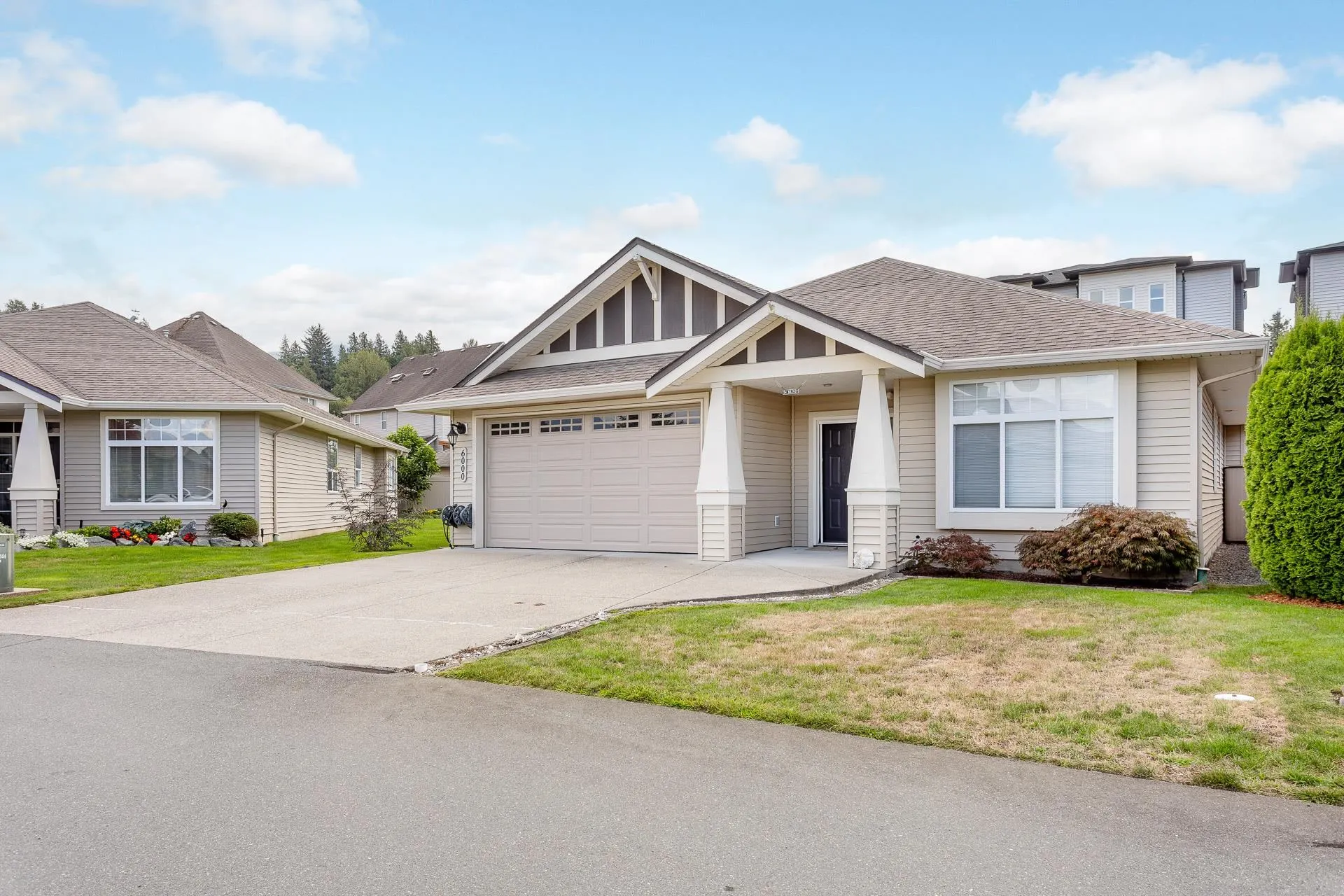 6000 Hunter Creek Crescent