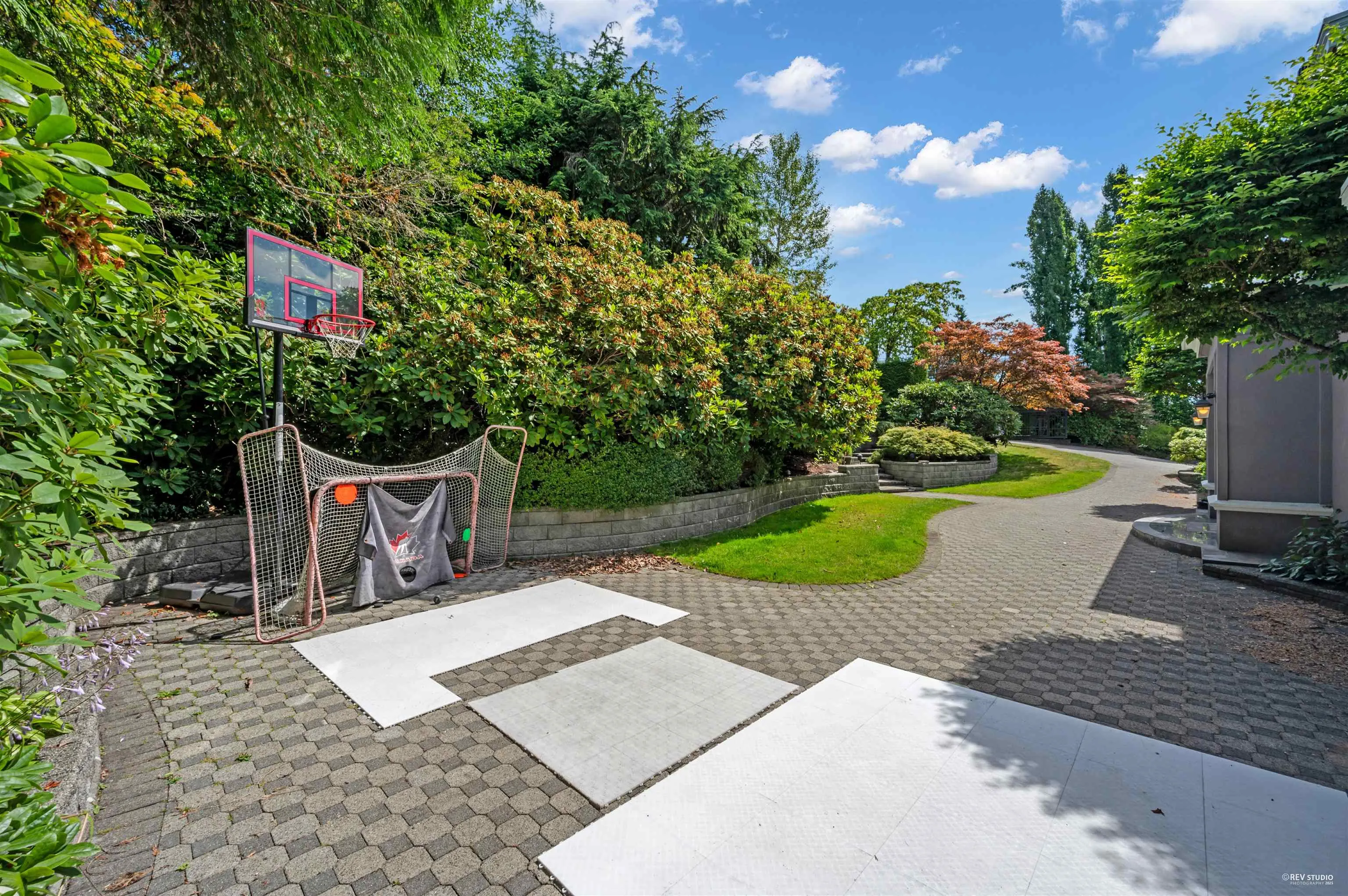 848 Fairmile Road