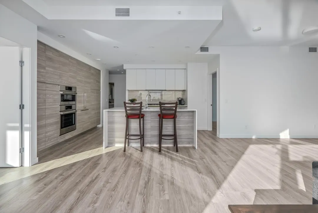 3907 680 Quayside Drive