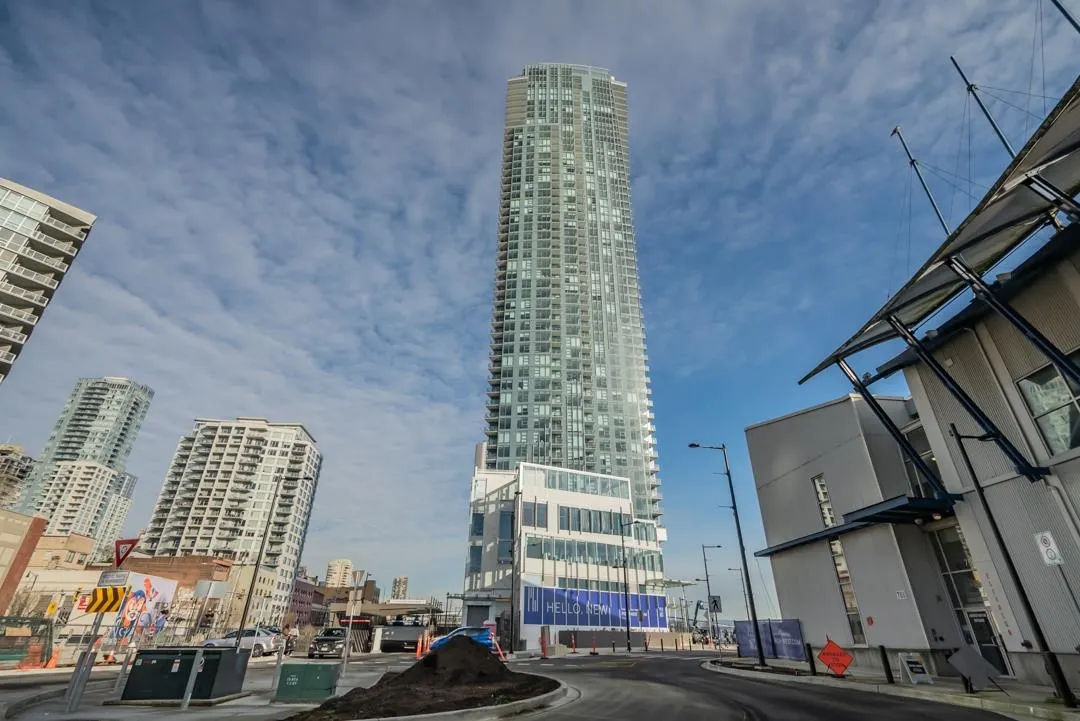 3907 680 Quayside Drive