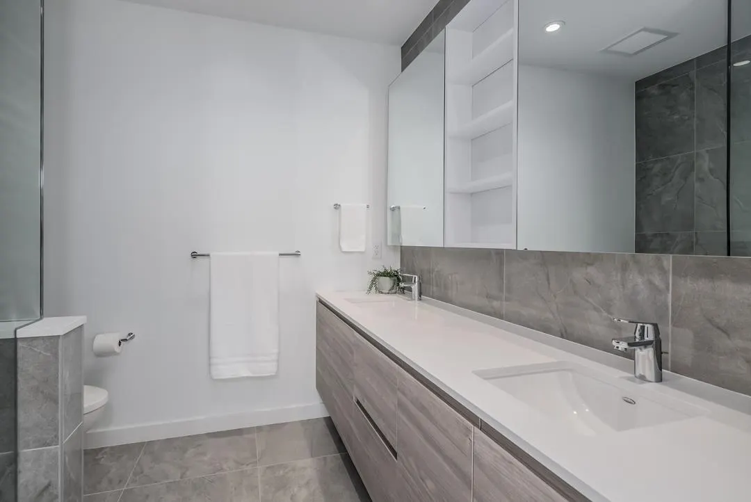 3907 680 Quayside Drive