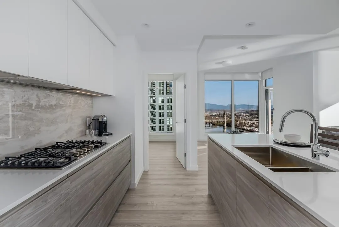 3907 680 Quayside Drive