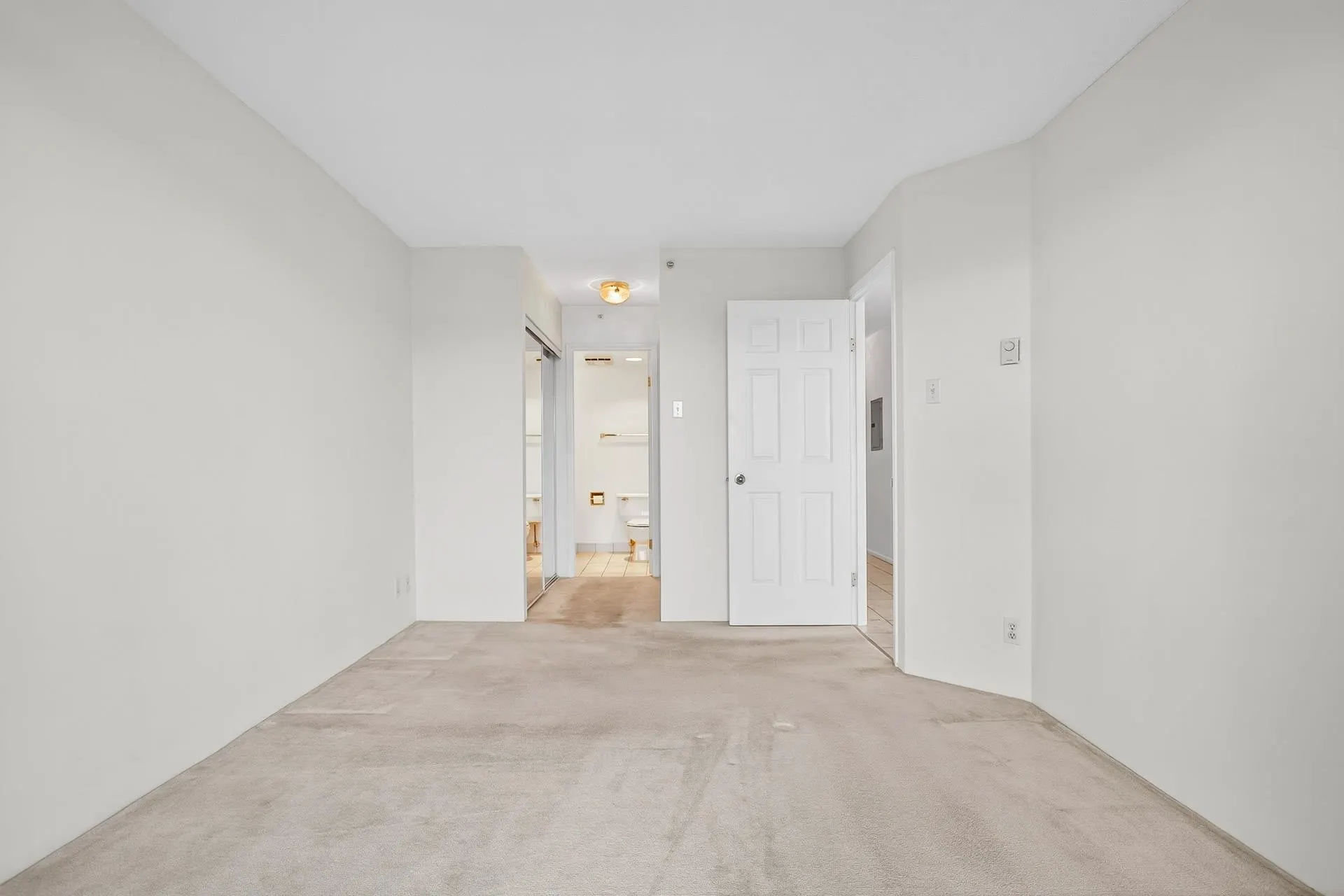 704 10082 148 Street