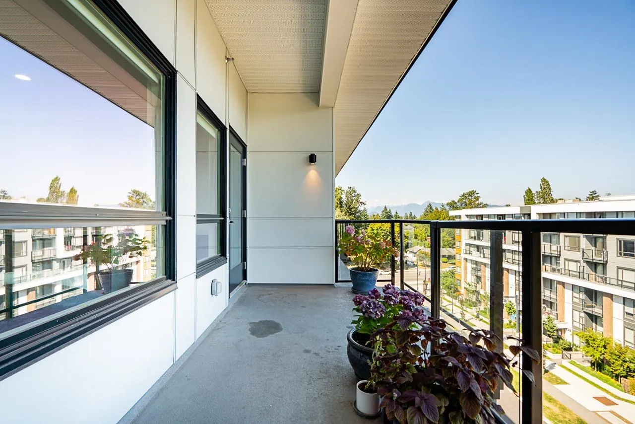 604 10777 138th Street