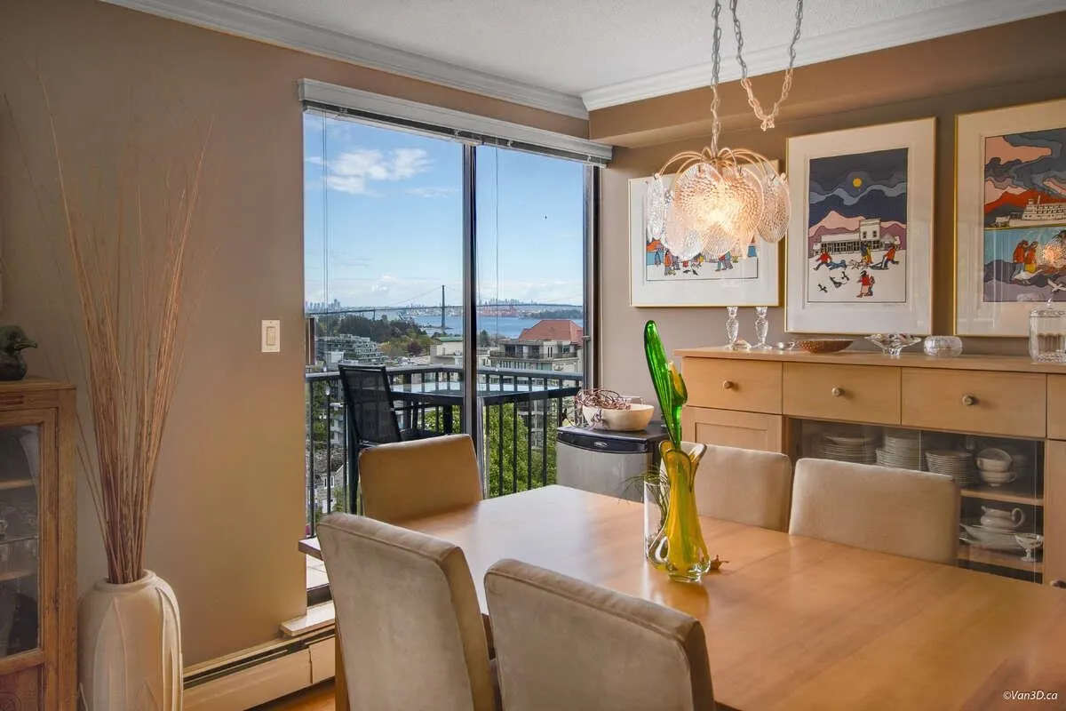 903 1745 Esquimalt Avenue