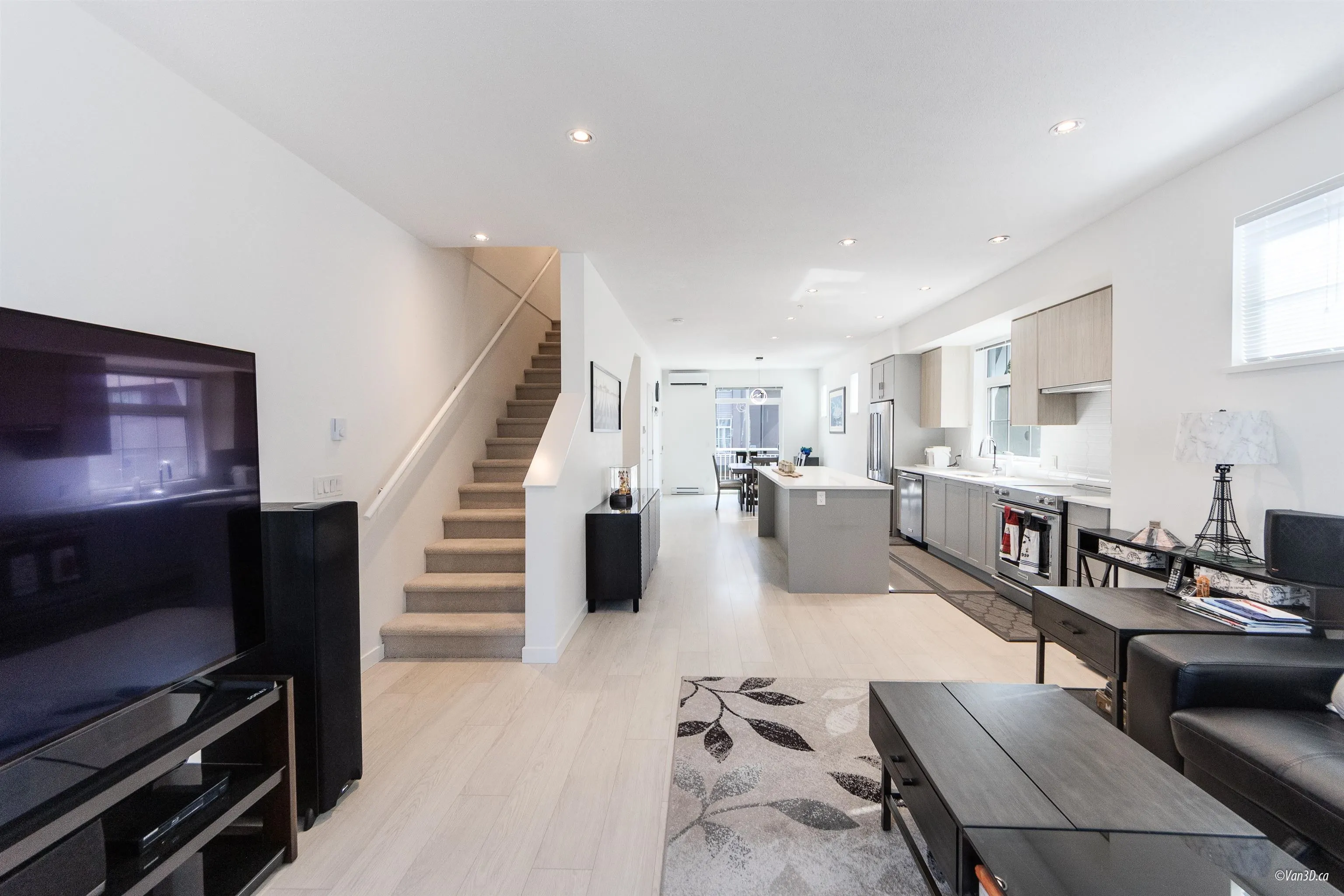 8 2560 Pitt River Road