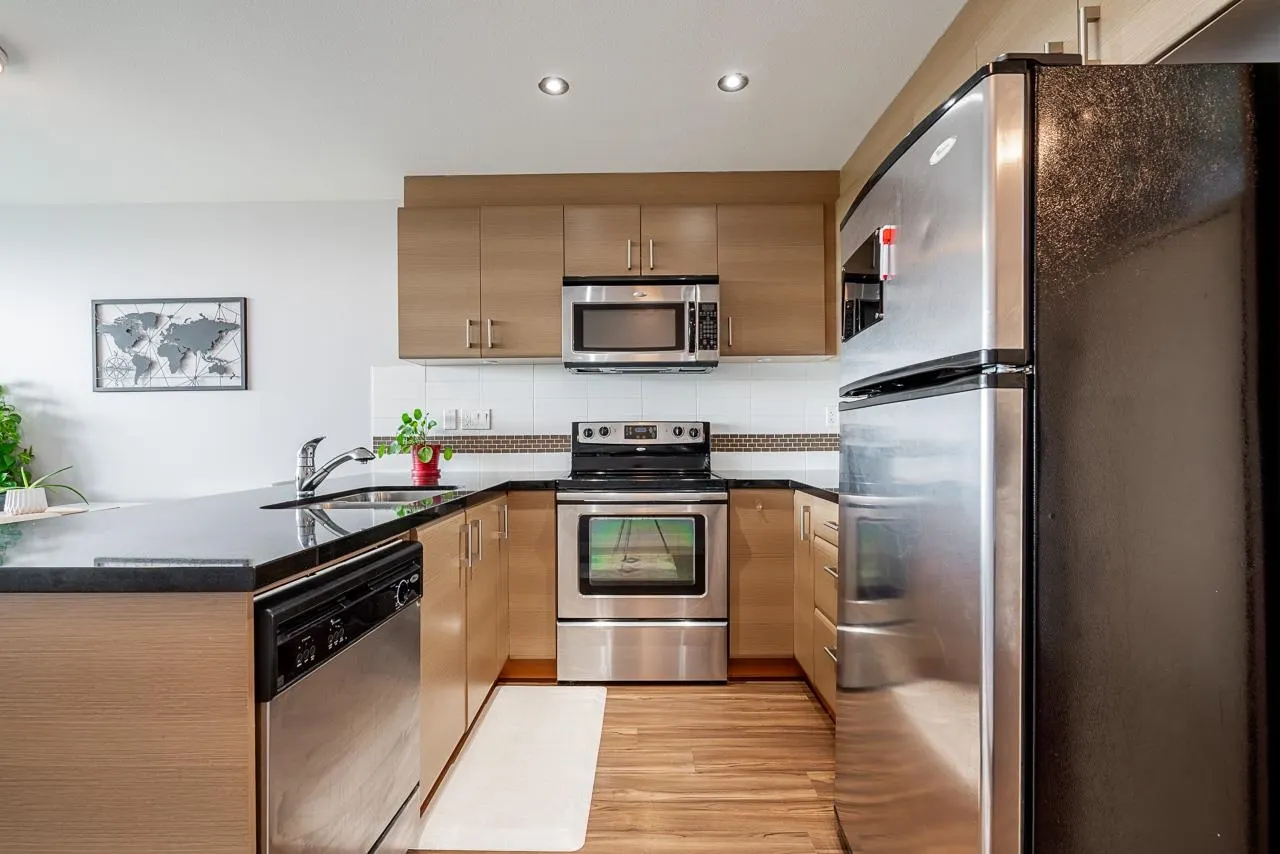 906 12069 Harris Road