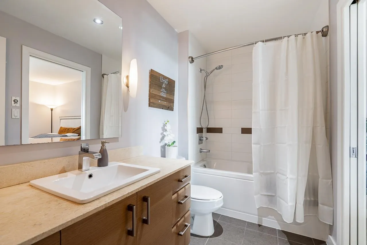 906 12069 Harris Road