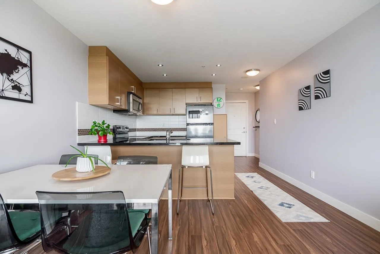 906 12069 Harris Road