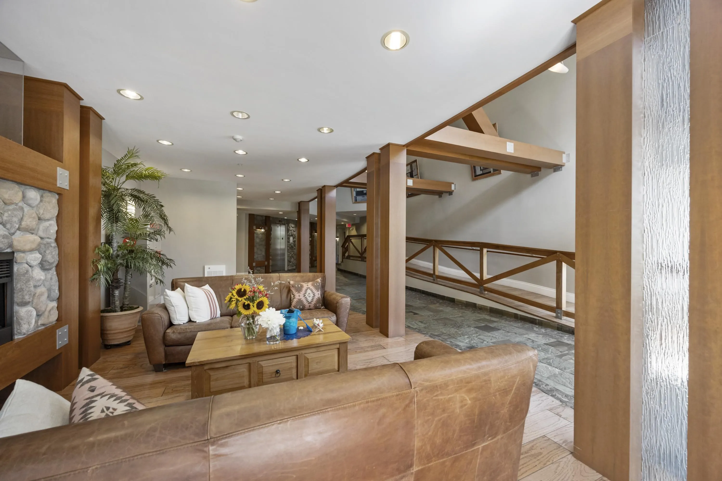 416 4500 Westwater Drive