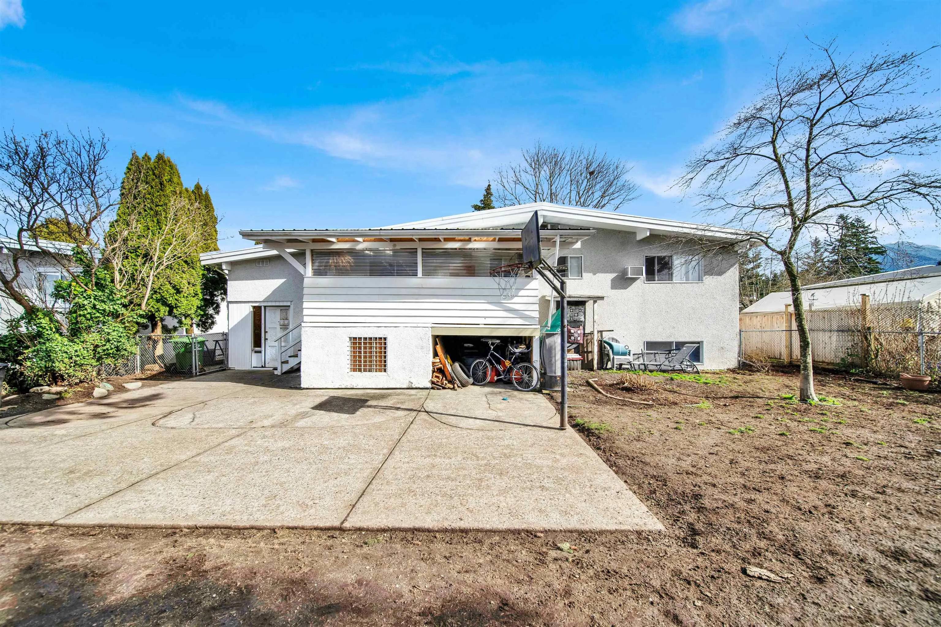 6317 Reid Road