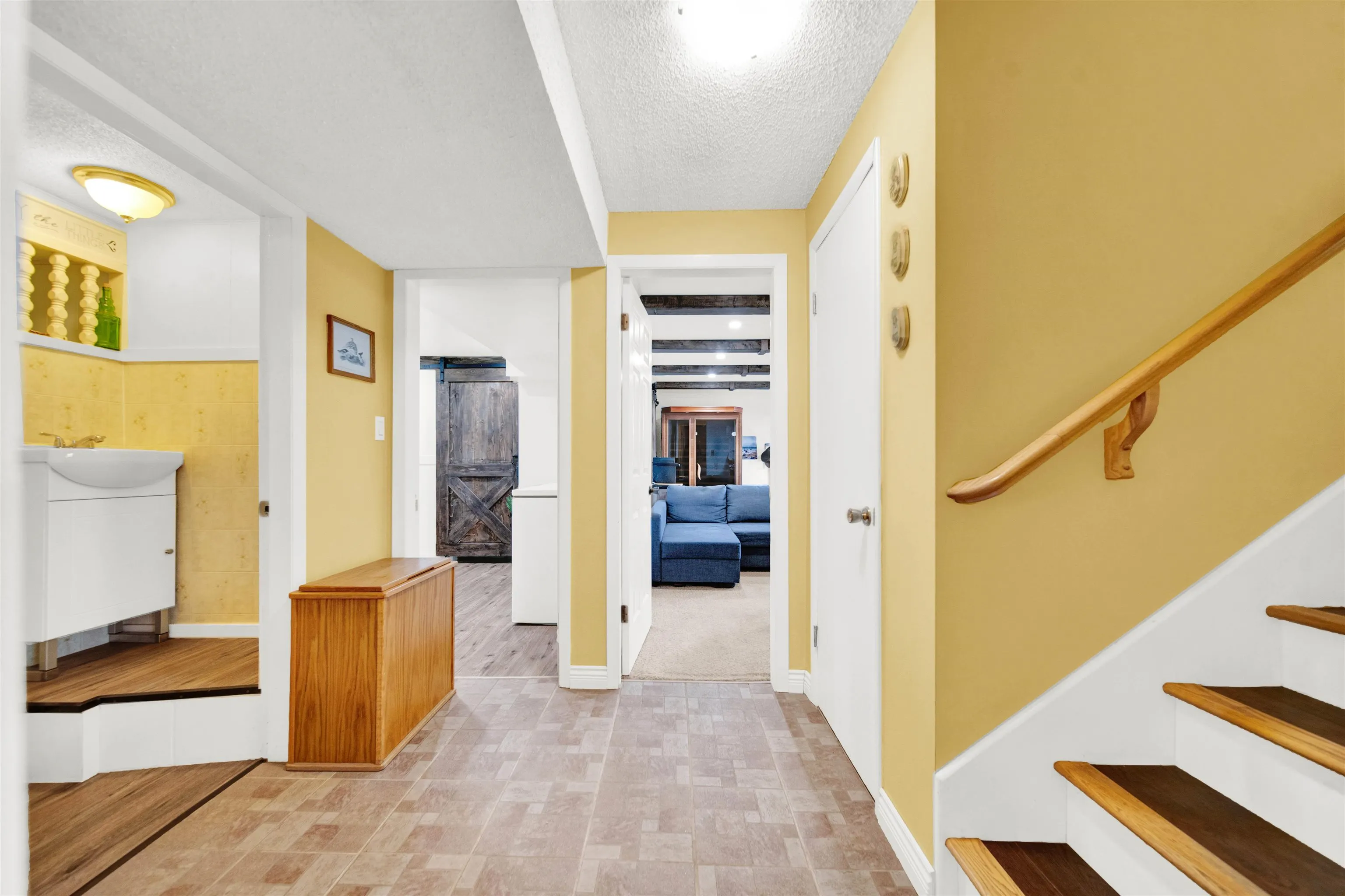 6317 Reid Road
