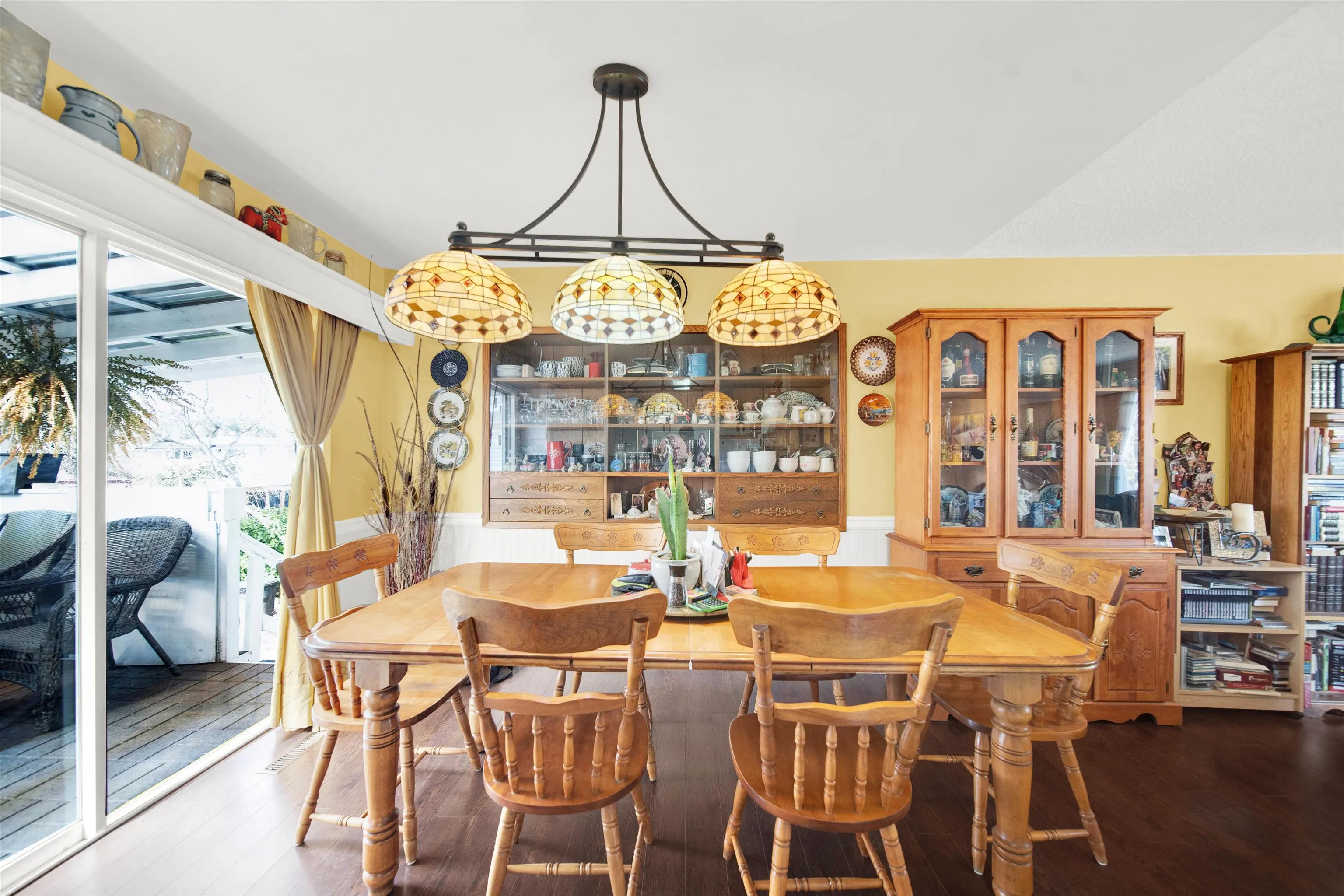 6317 Reid Road