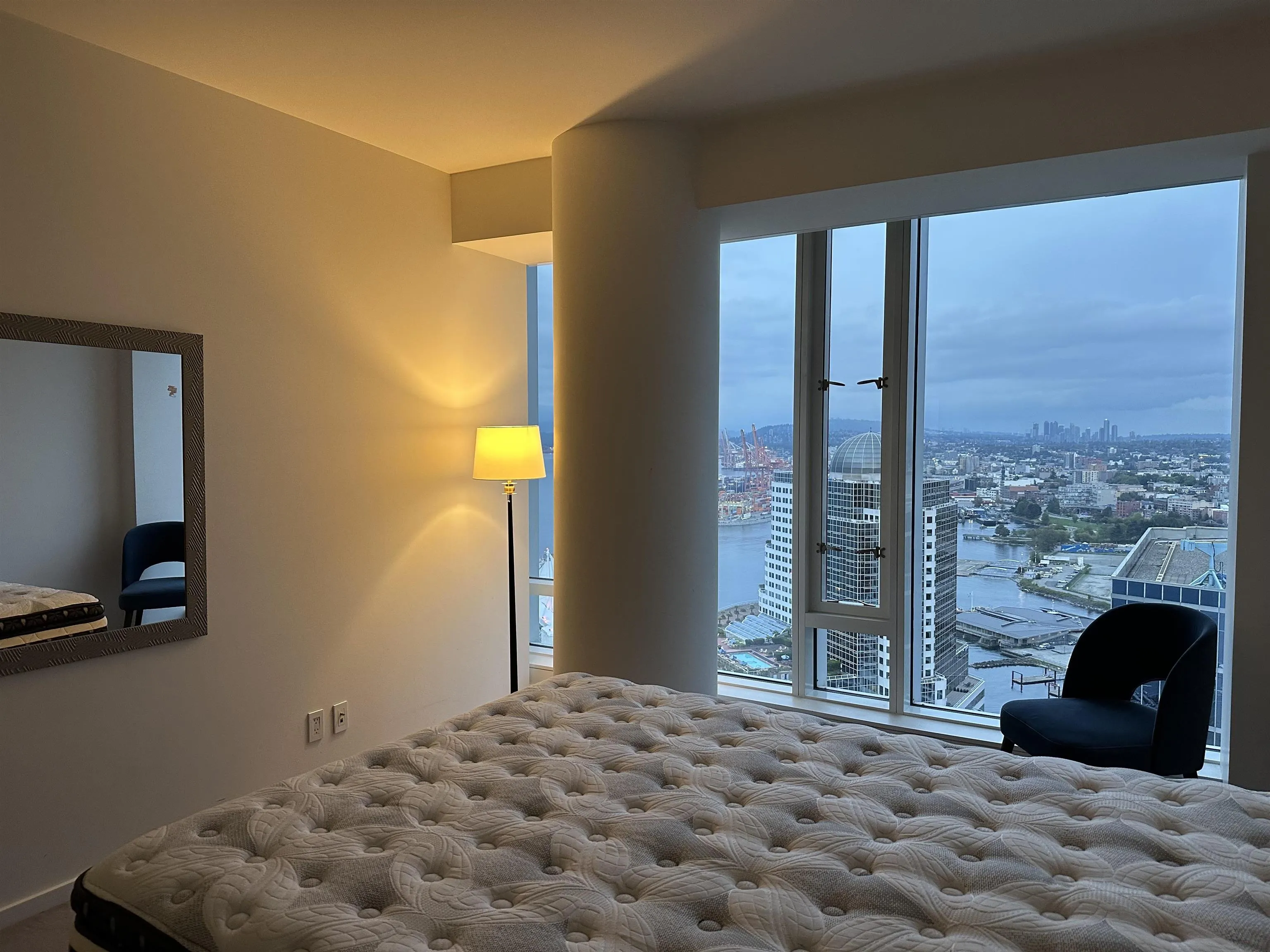 3301 1011 W Cordova Street