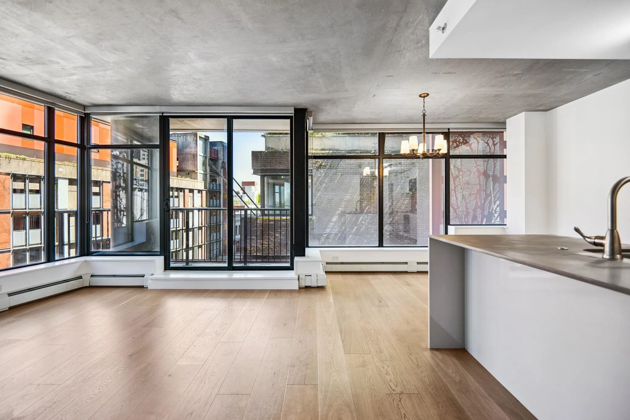 703 128 W Cordova Street
