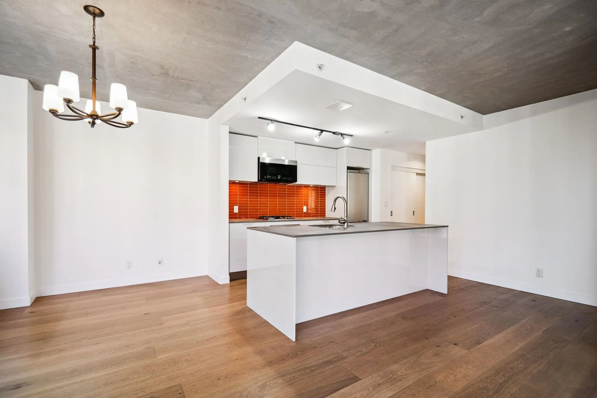 703 128 W Cordova Street