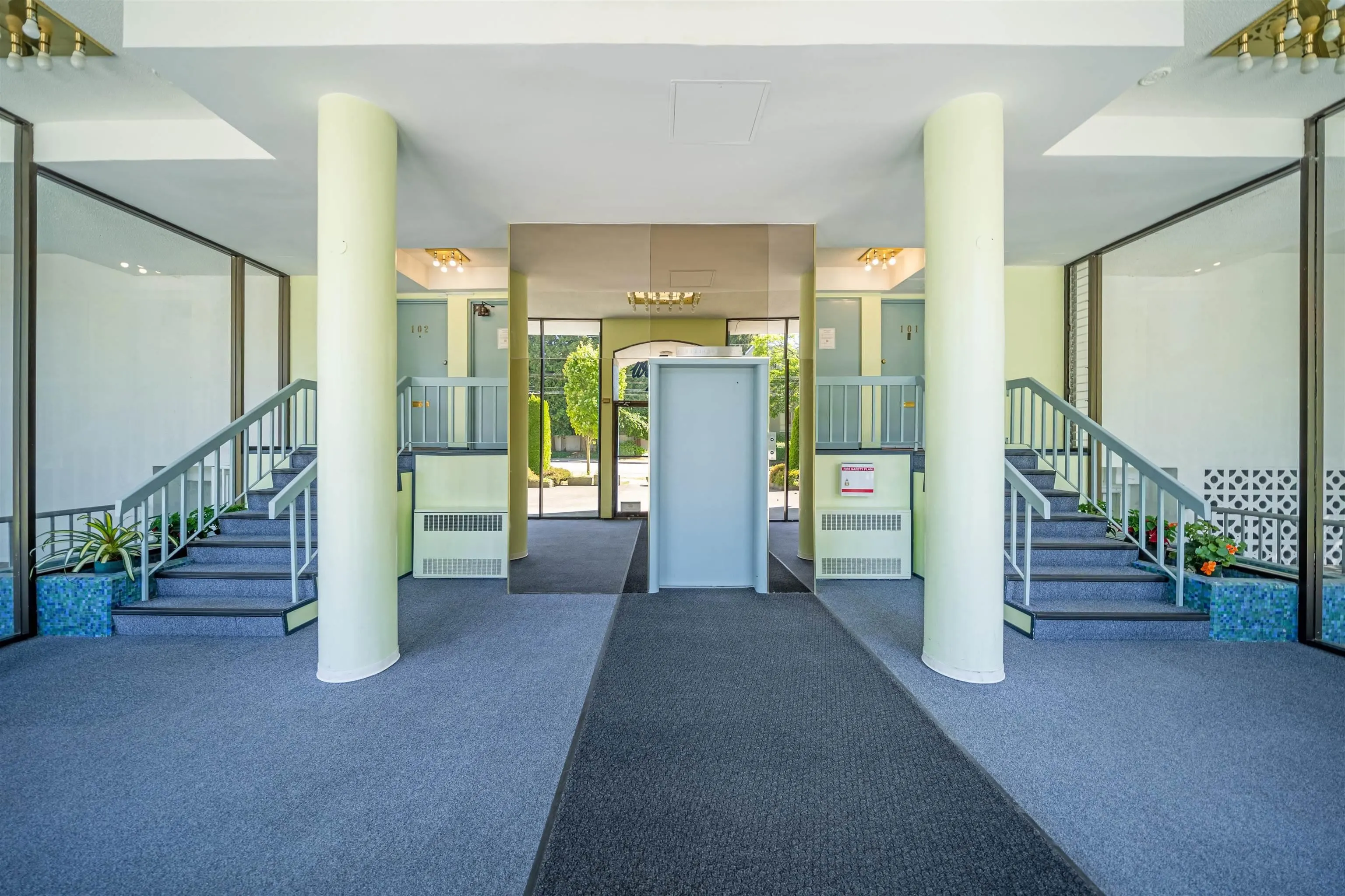 303 4691 W 10th Avenue