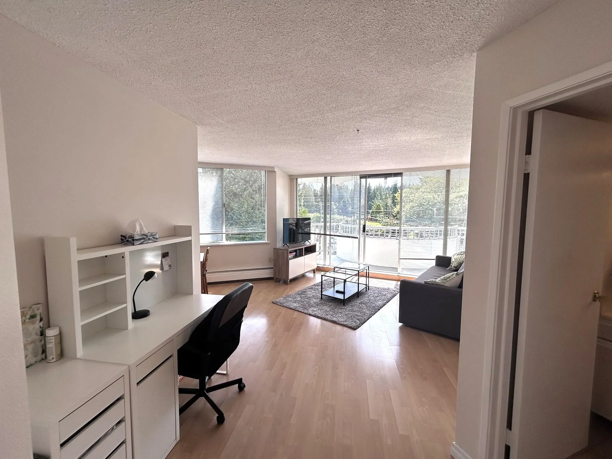 303 4691 W 10th Avenue