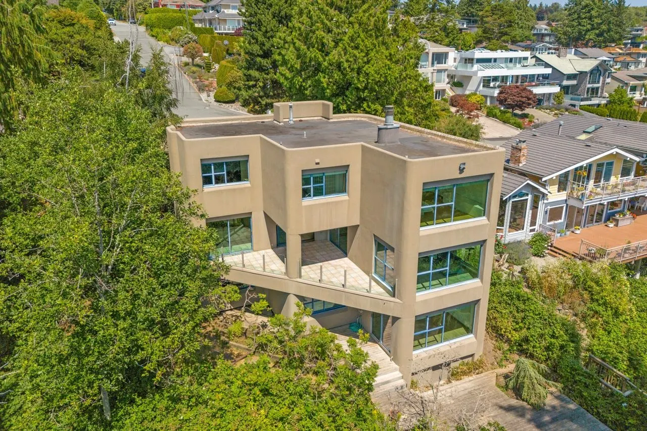 13102 13 Avenue
