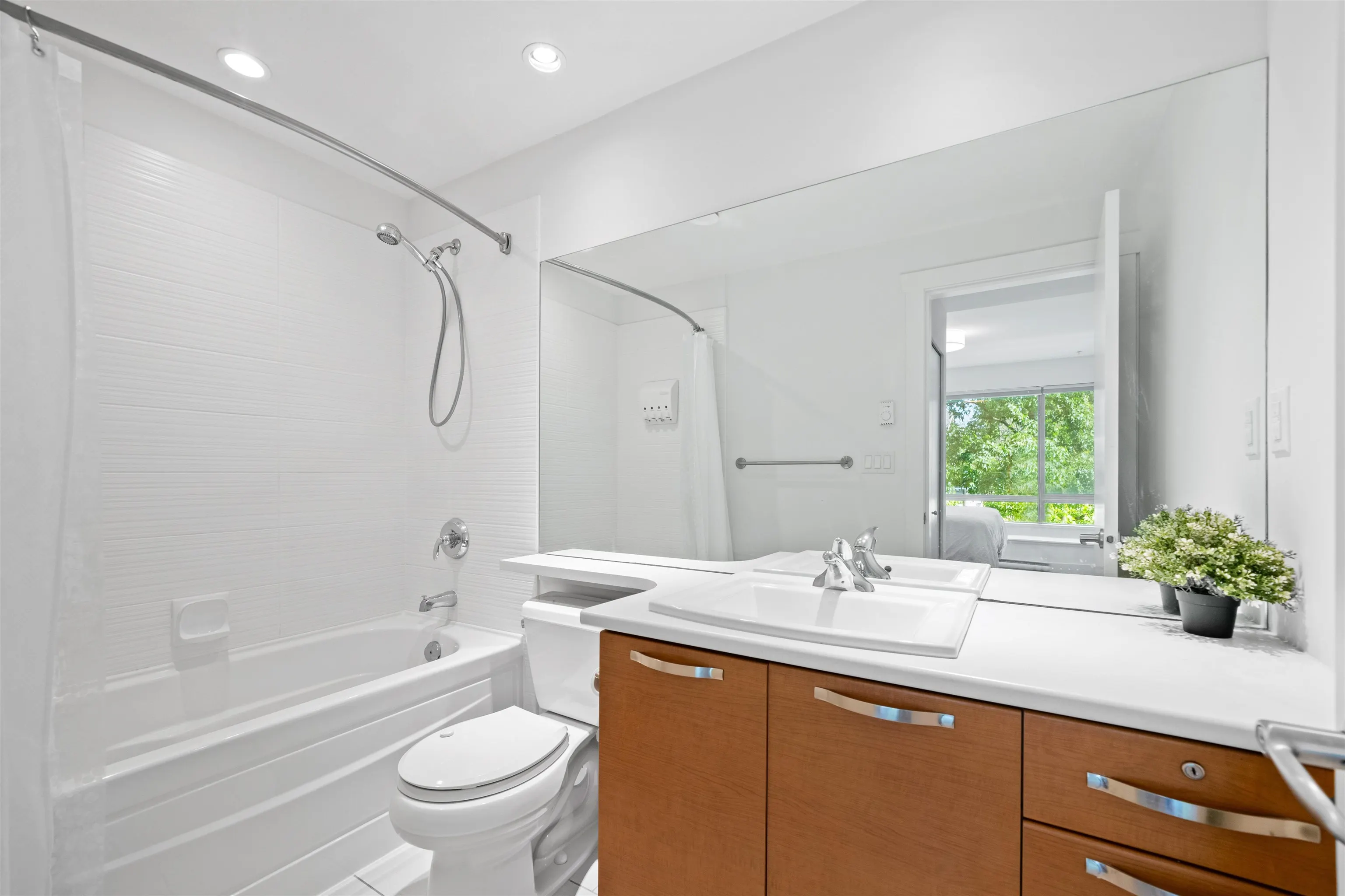 104 7428 Byrnepark Walk
