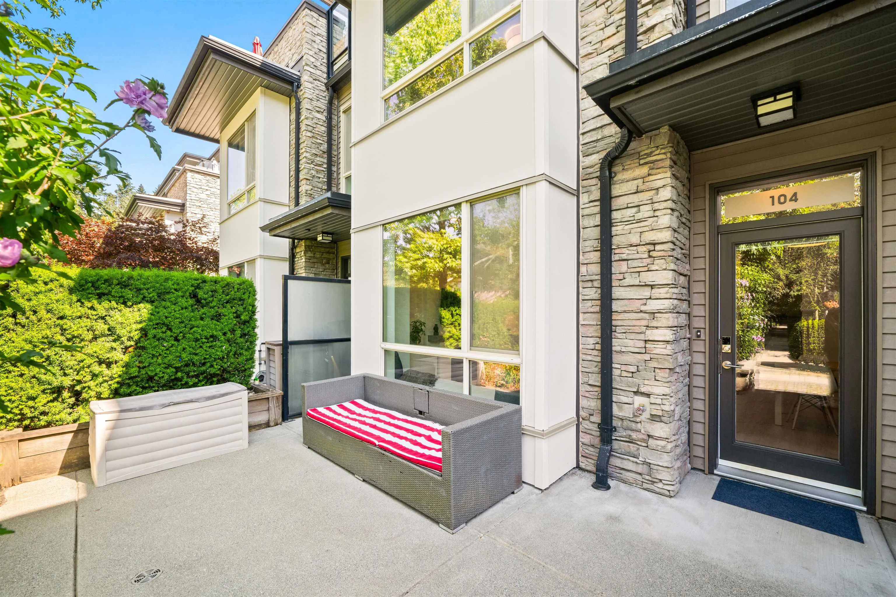 104 7428 Byrnepark Walk