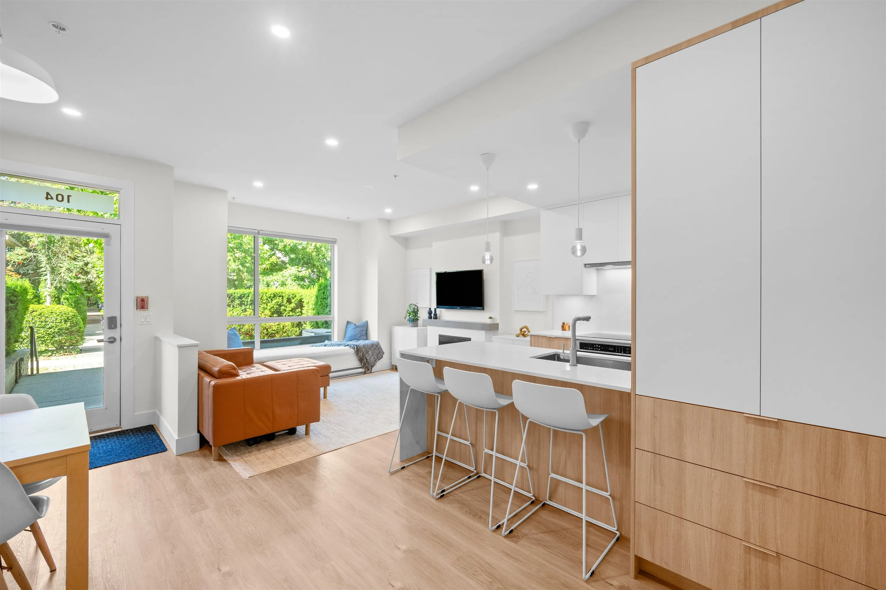104 7428 Byrnepark Walk