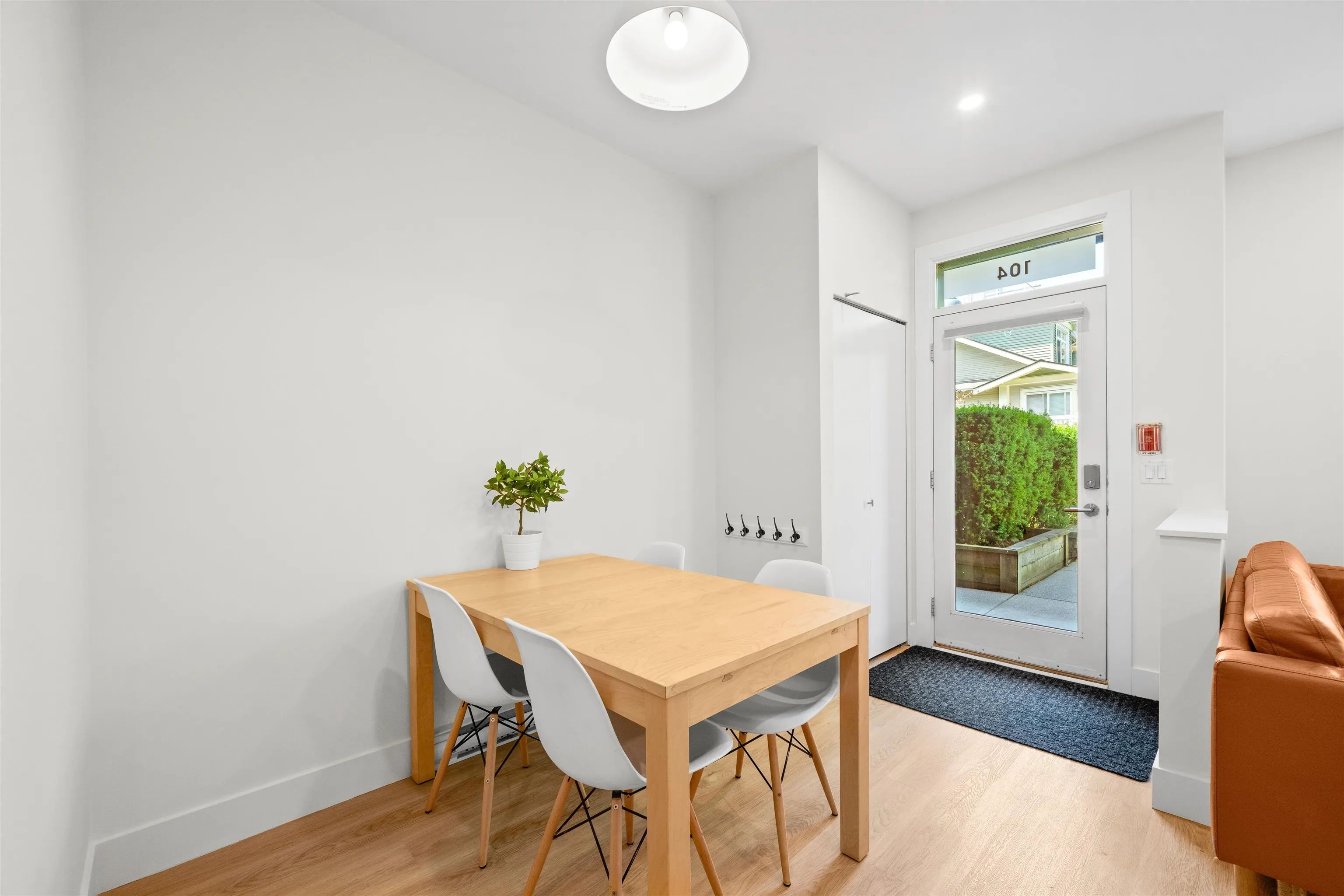 104 7428 Byrnepark Walk