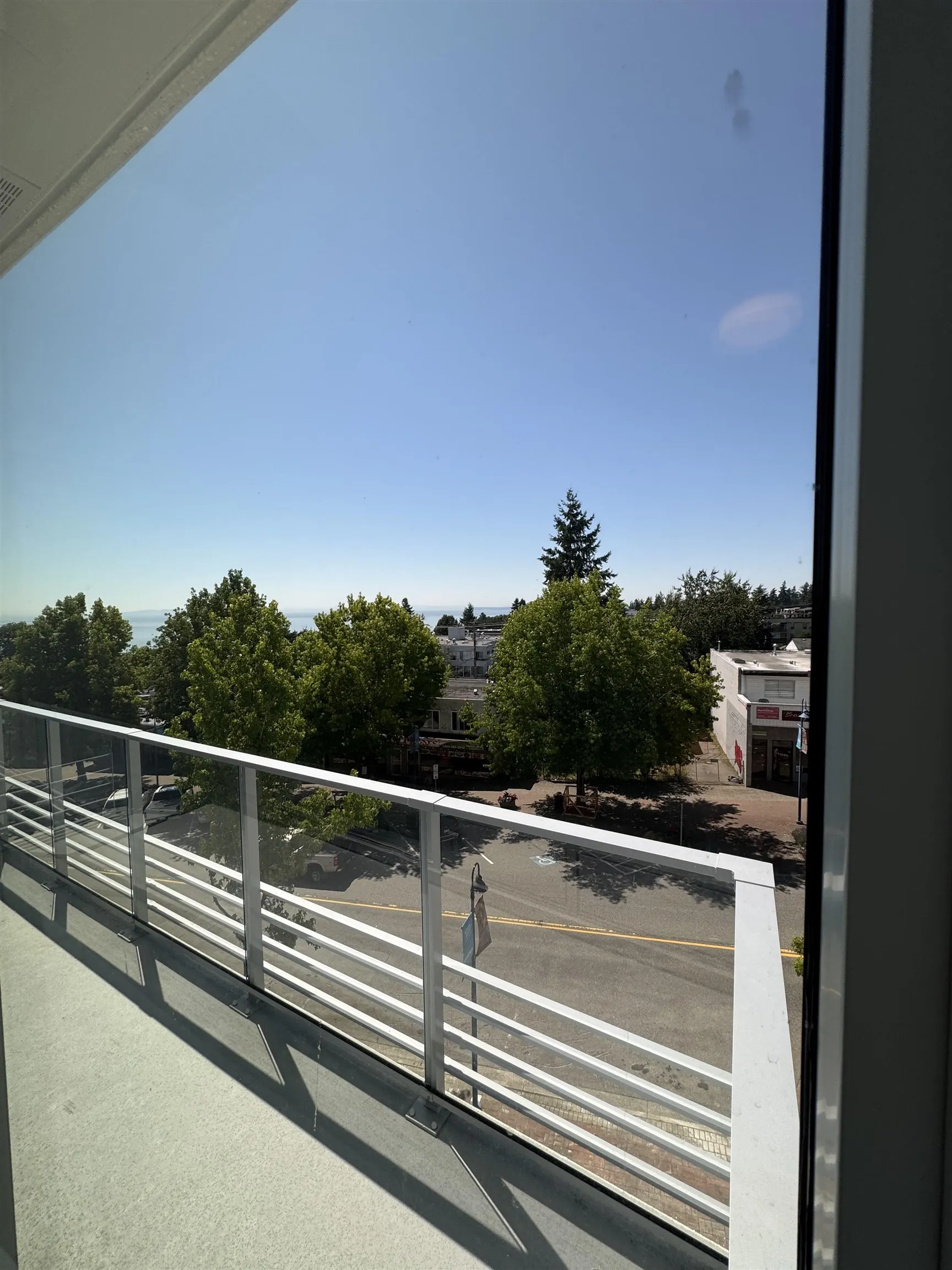 416 1342 Johnston Road