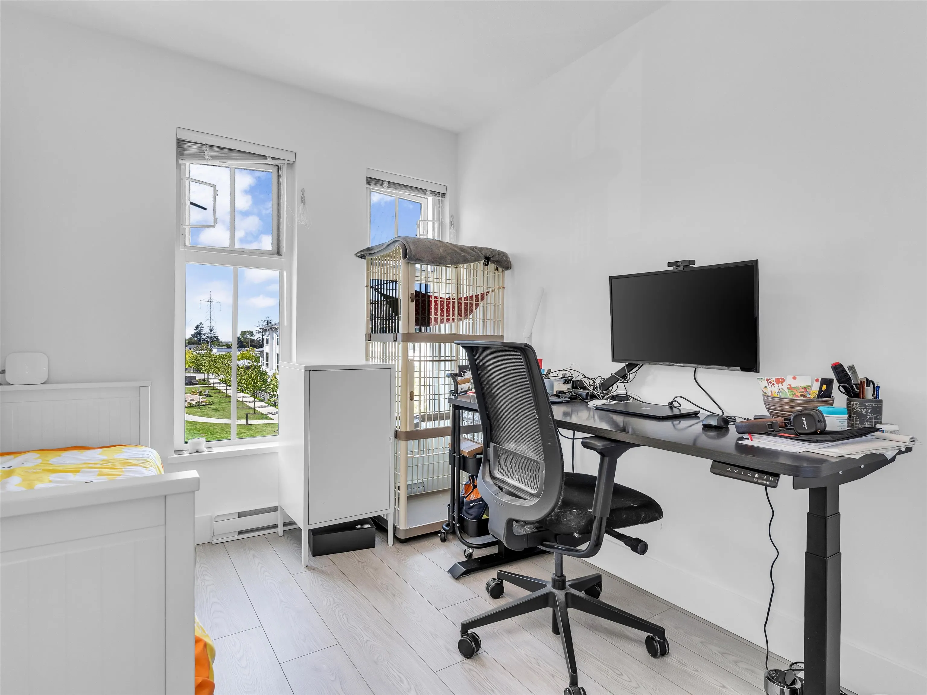36 4716 Orca Way