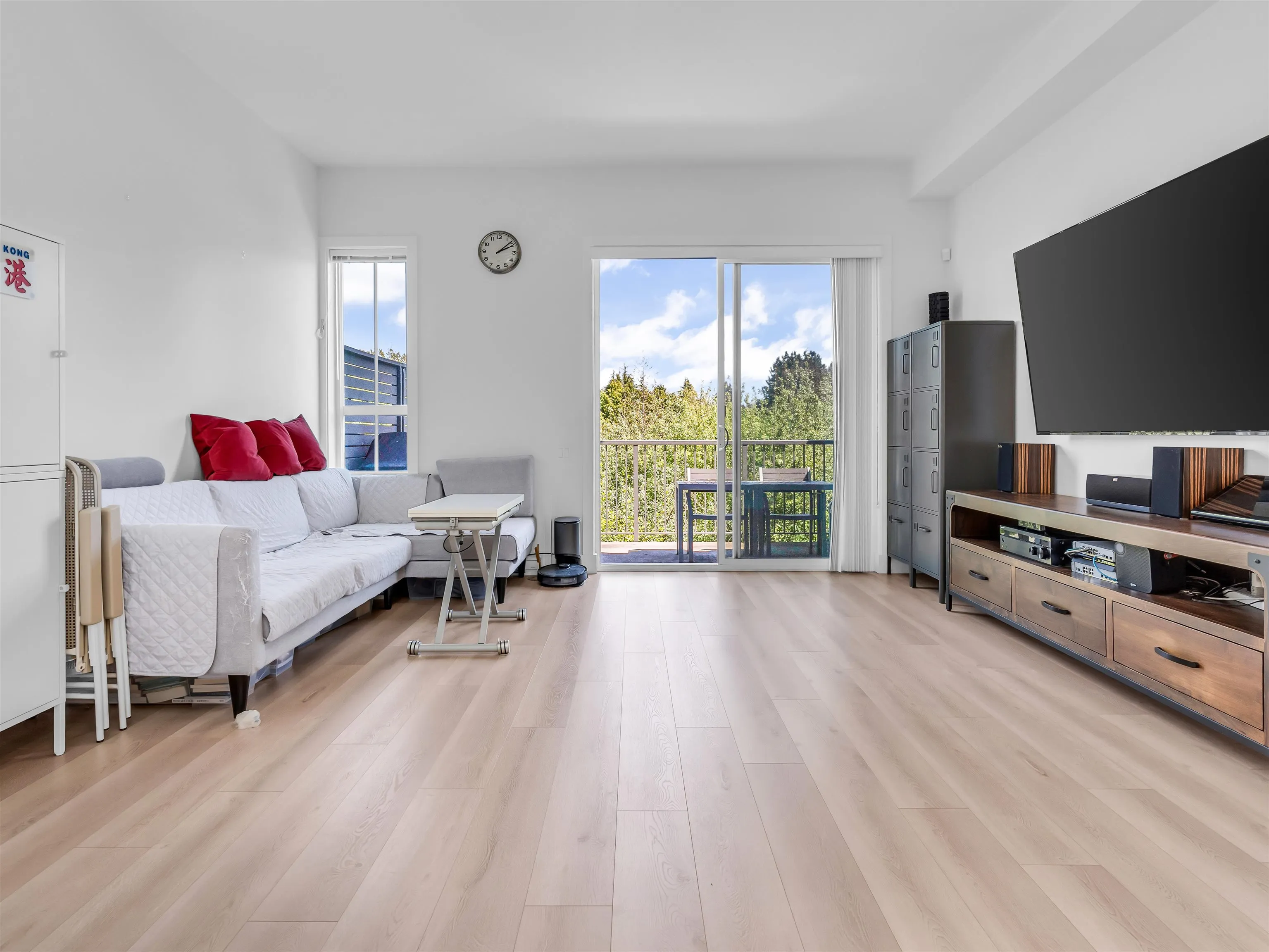 36 4716 Orca Way